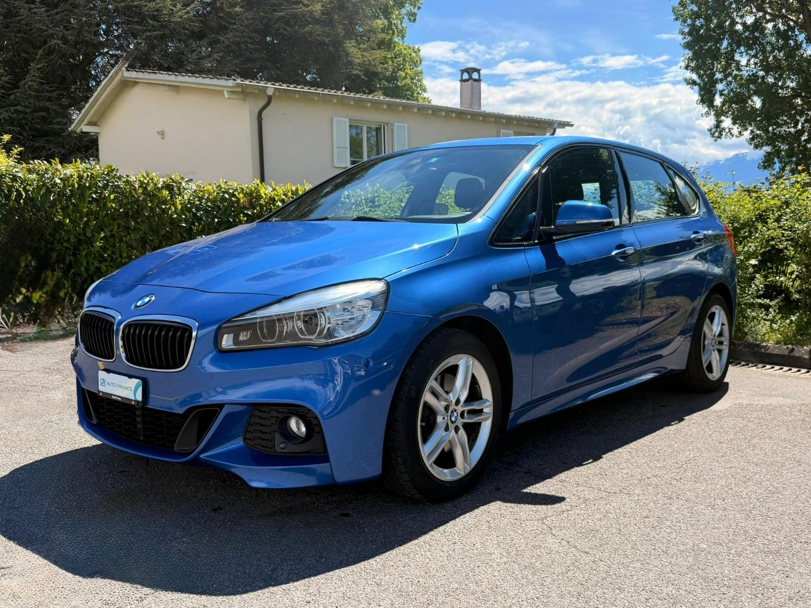 BMW 220i Active Tourer M Sport Line-showroom-element-1