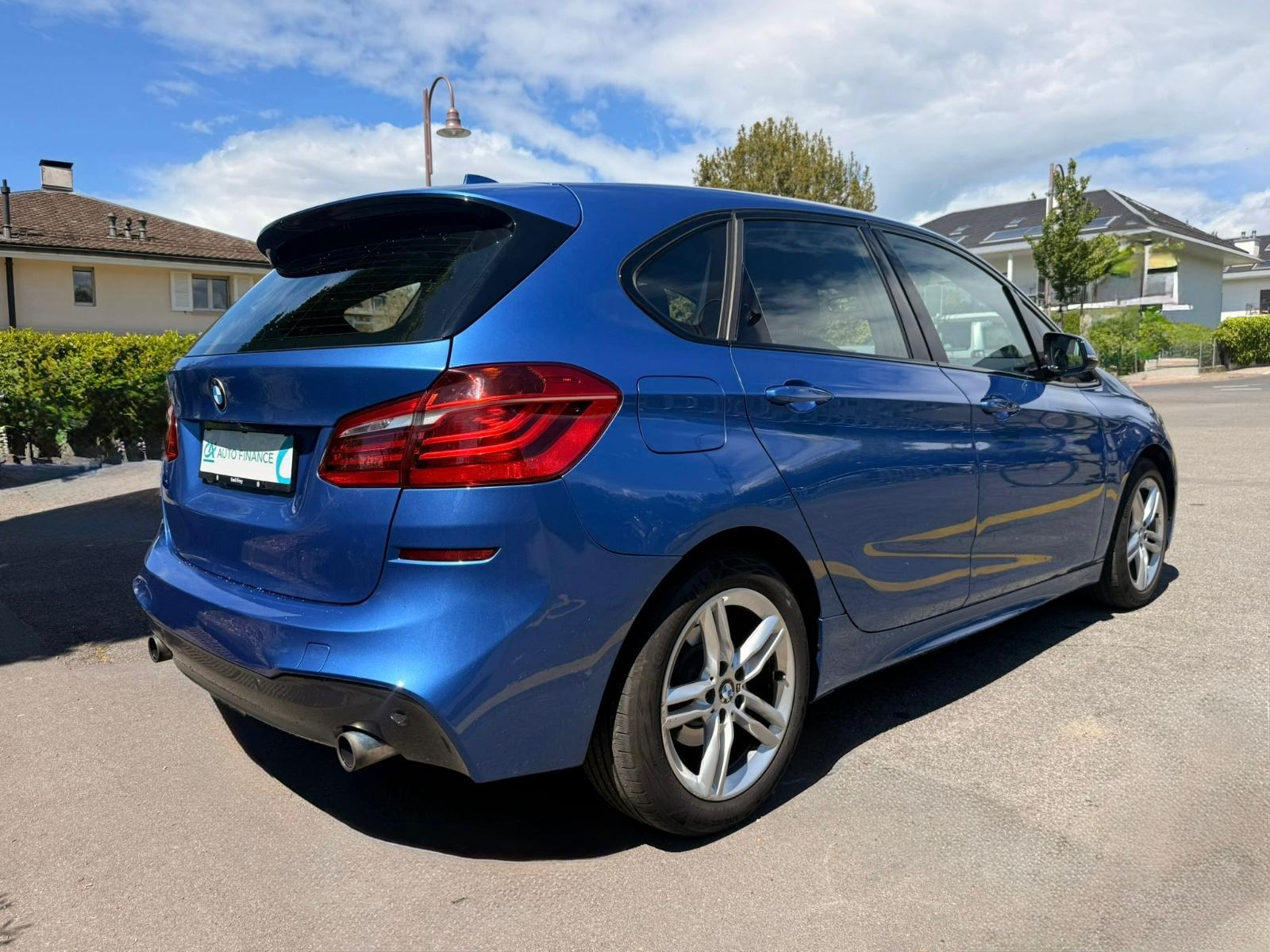 BMW 220i Active Tourer M Sport Line-image-6