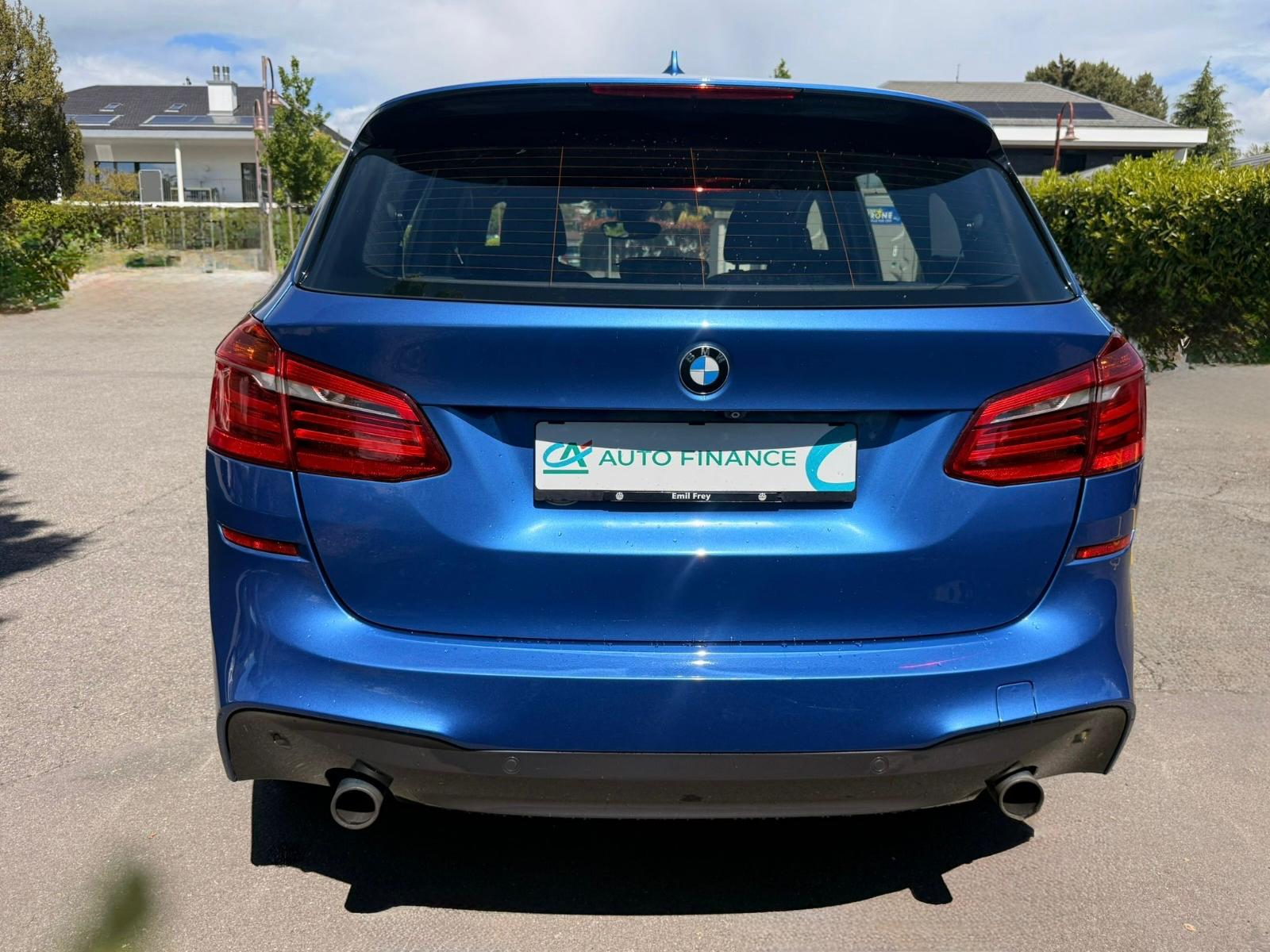 BMW 220i Active Tourer M Sport Line-image-5