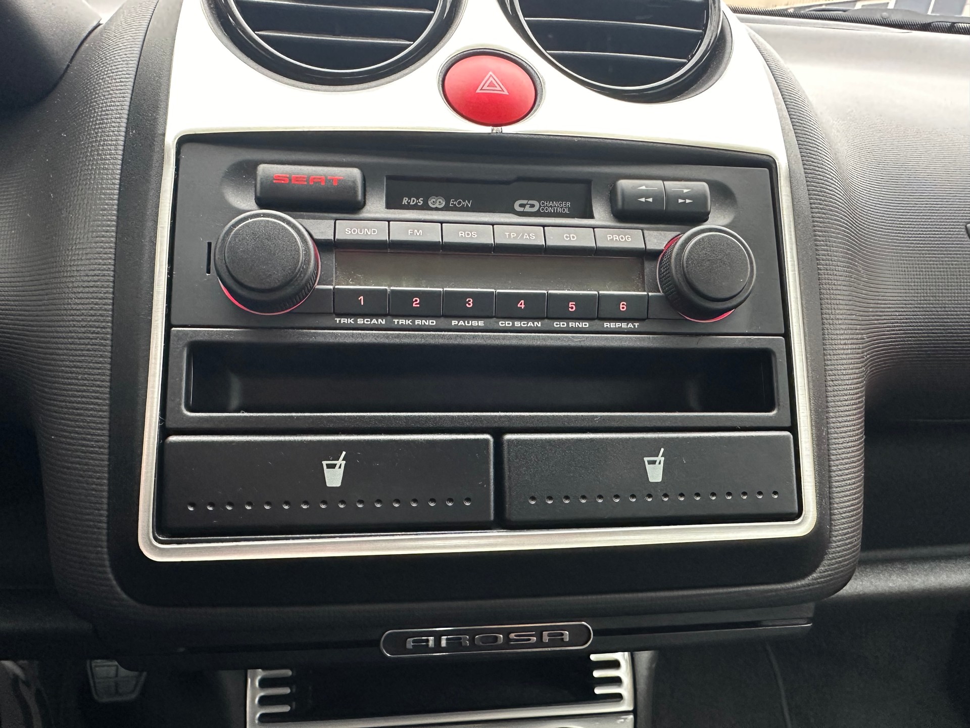 SEAT Arosa 1.4 GT 16V Sport-image-12