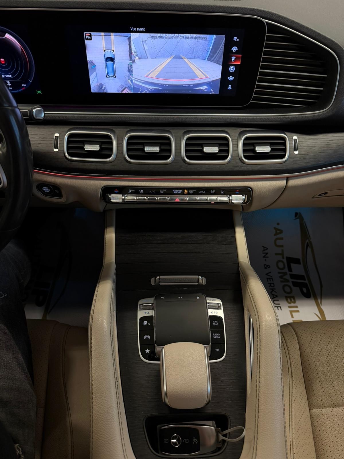 MERCEDES-BENZ GLE 400 d 4Matic 9G-Tronic-image-12