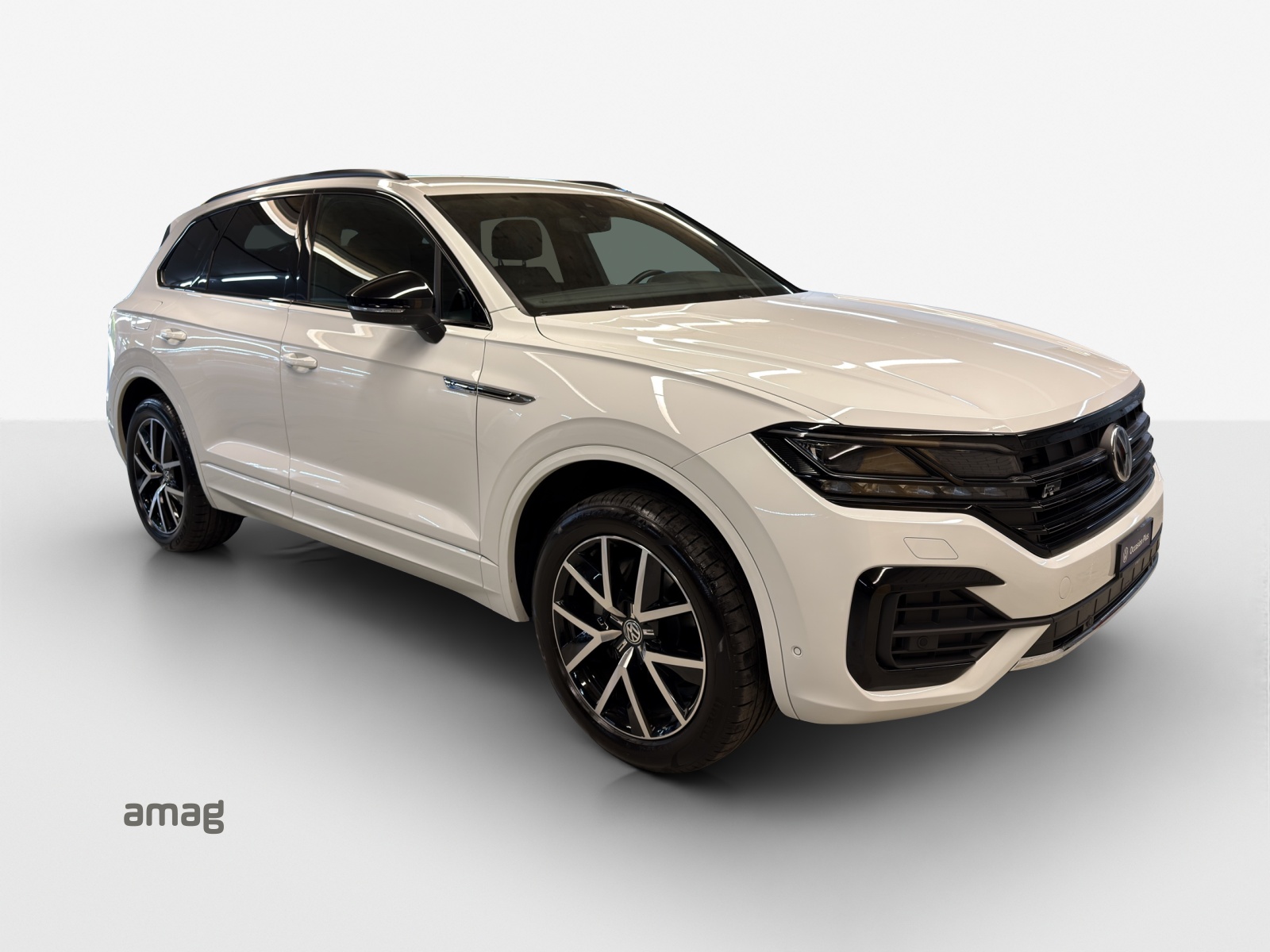 VW Touareg 3.0 TDI R Line Tiptronic-image-5