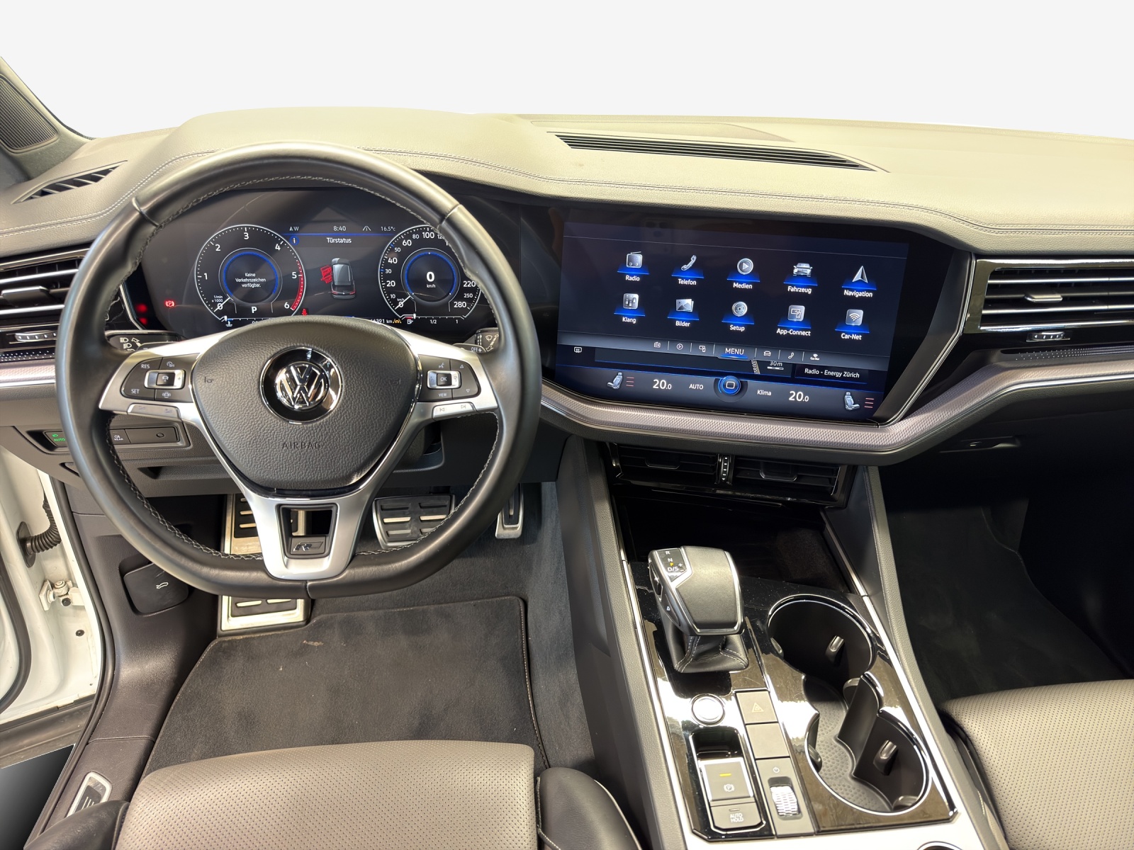 VW Touareg 3.0 TDI R Line Tiptronic-image-8