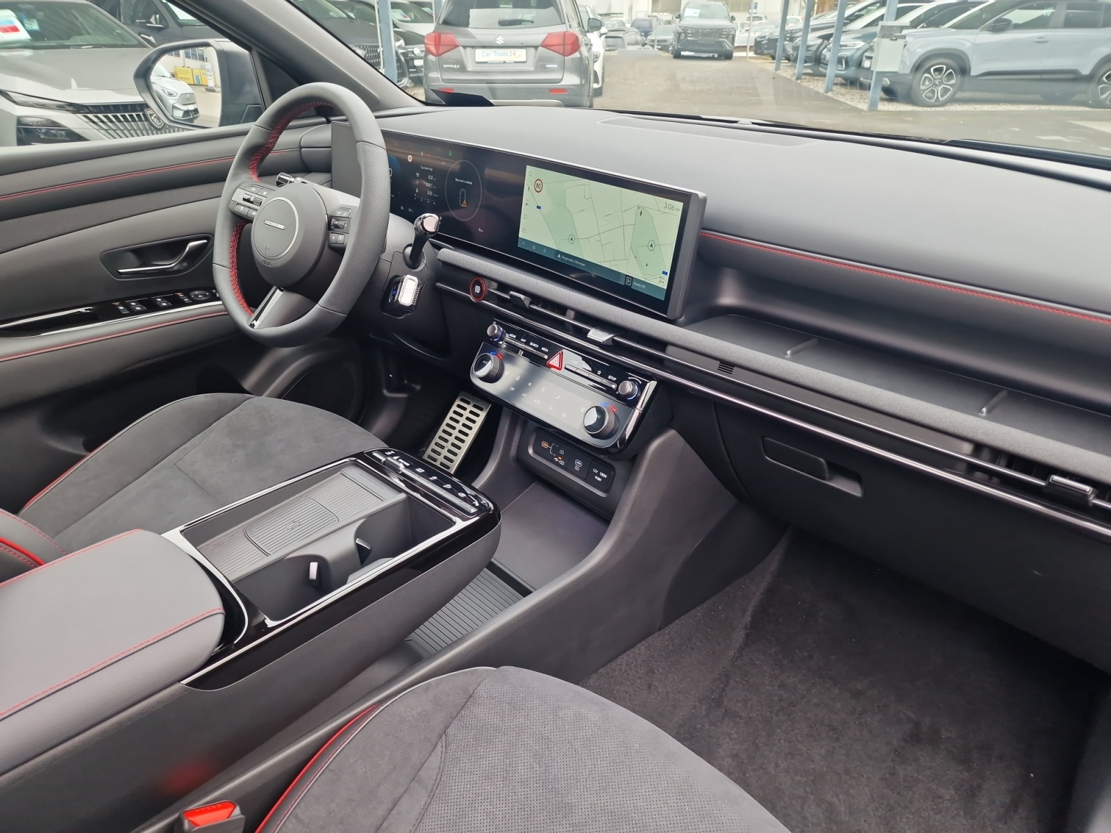 HYUNDAI Tucson 1.6 T-GDI N-Line MHEV 4x4 180PS Panorama-image-15