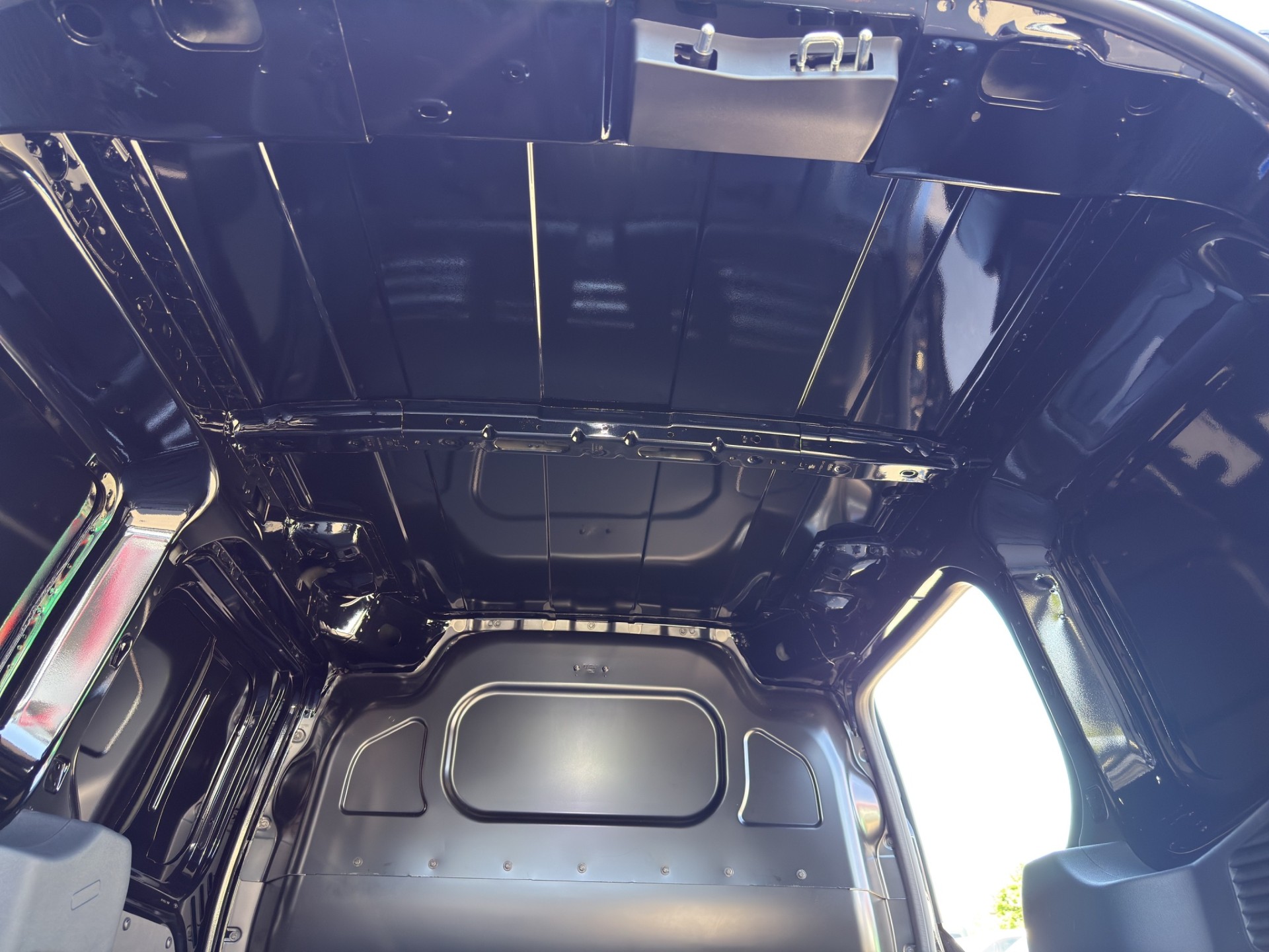 FORD Transit Courier Van 1.0 EcoBoost Trend-image-12