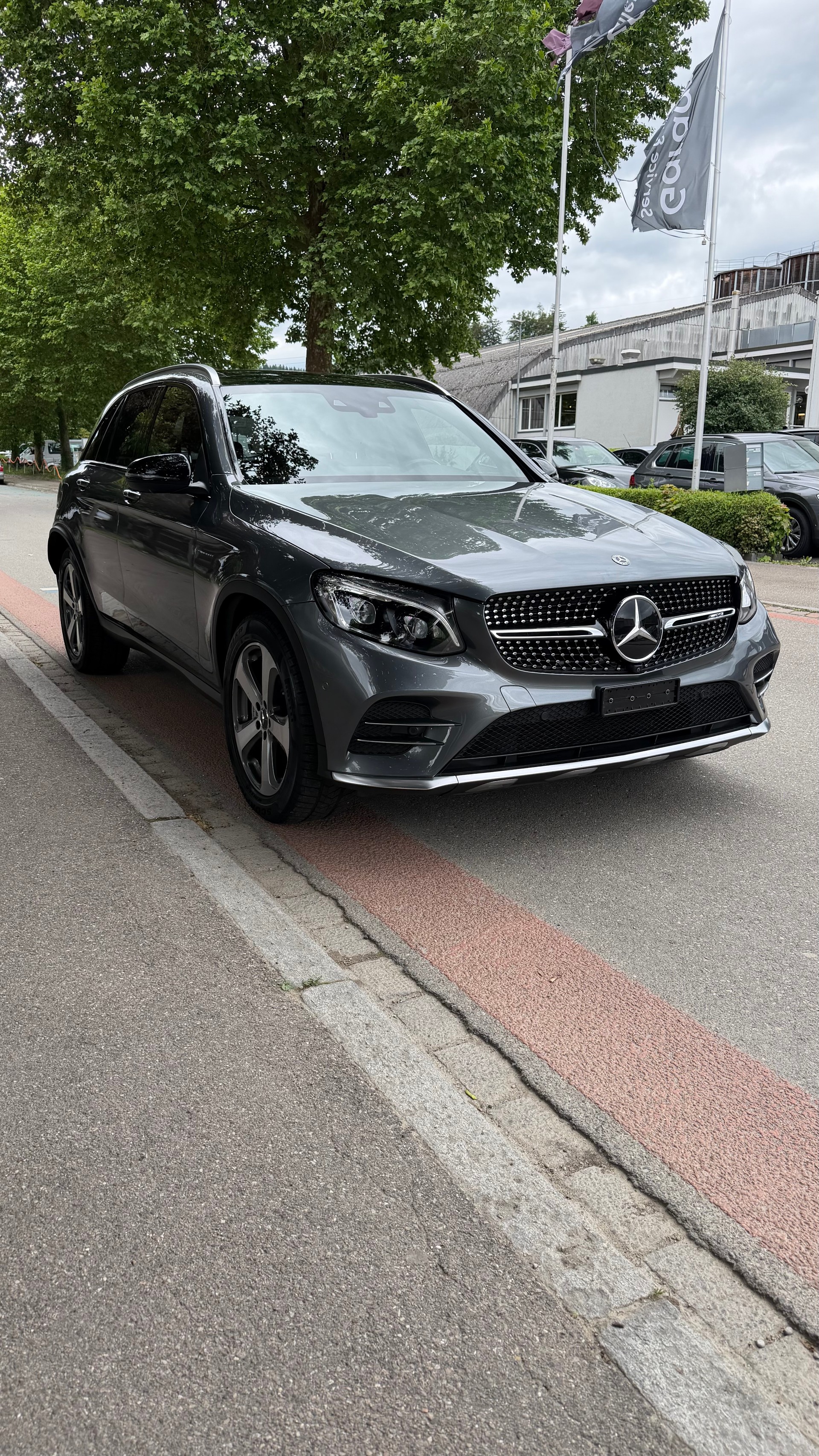 MERCEDES-BENZ GLC 43 AMG 4Matic 9G-Tronic-showroom-element-2