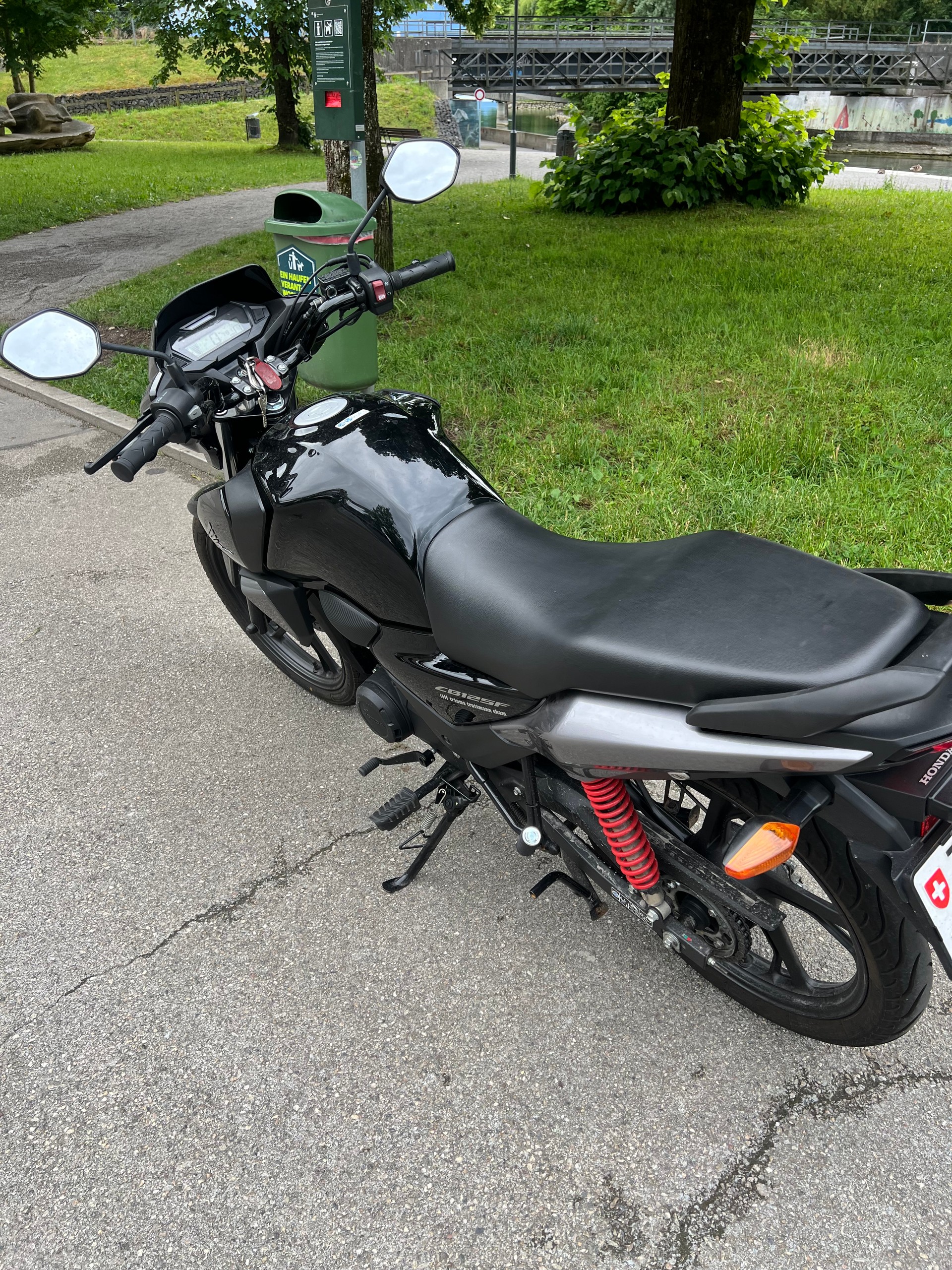 HONDA CBF 125 M-image-2