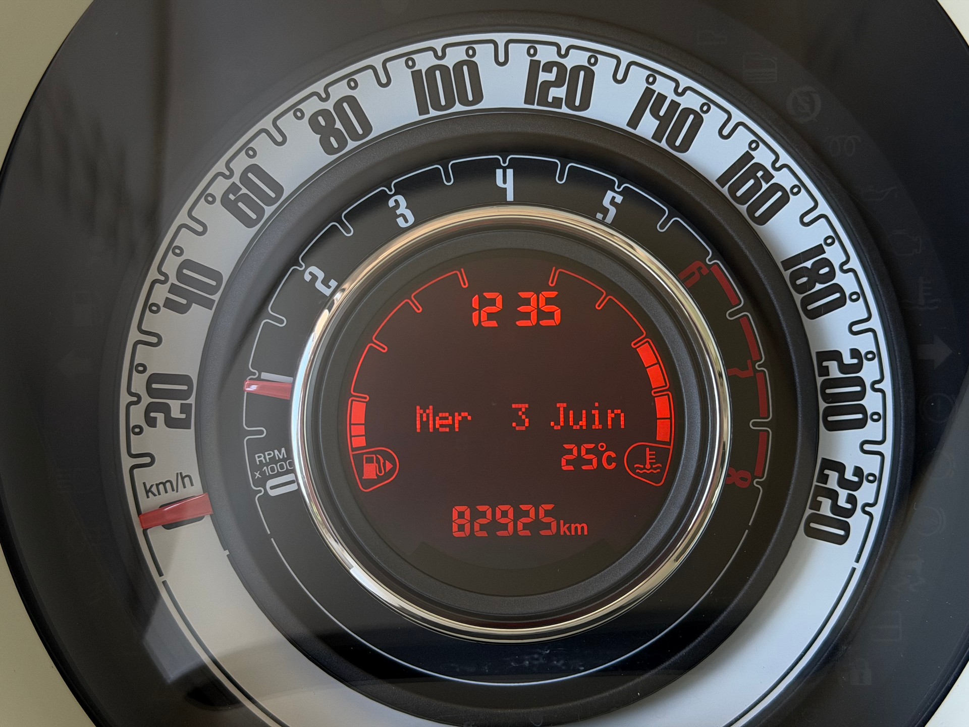 FIAT 500 0.9 Twinair Pop Star-image-16