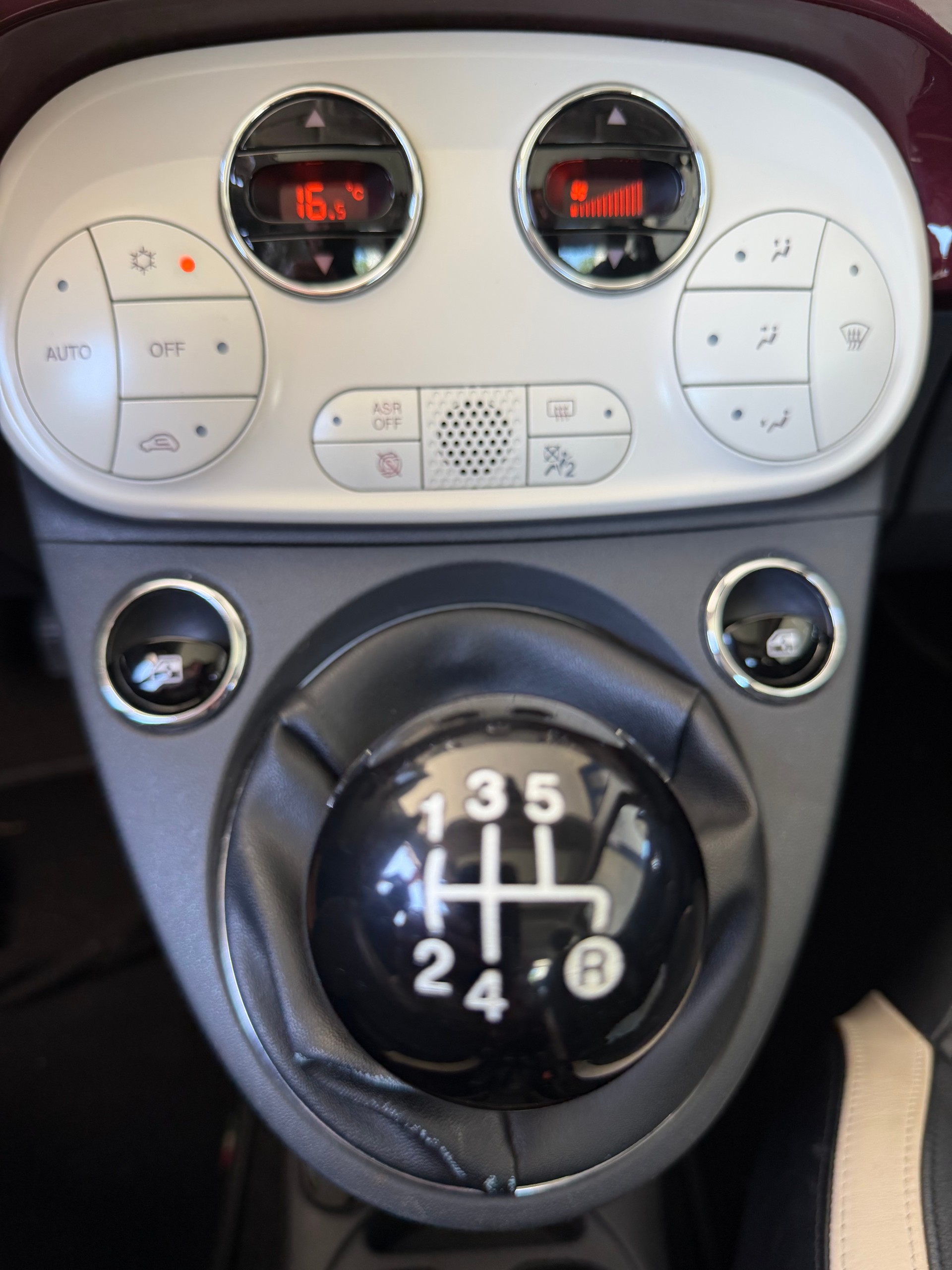 FIAT 500 0.9 Twinair Pop Star-image-17