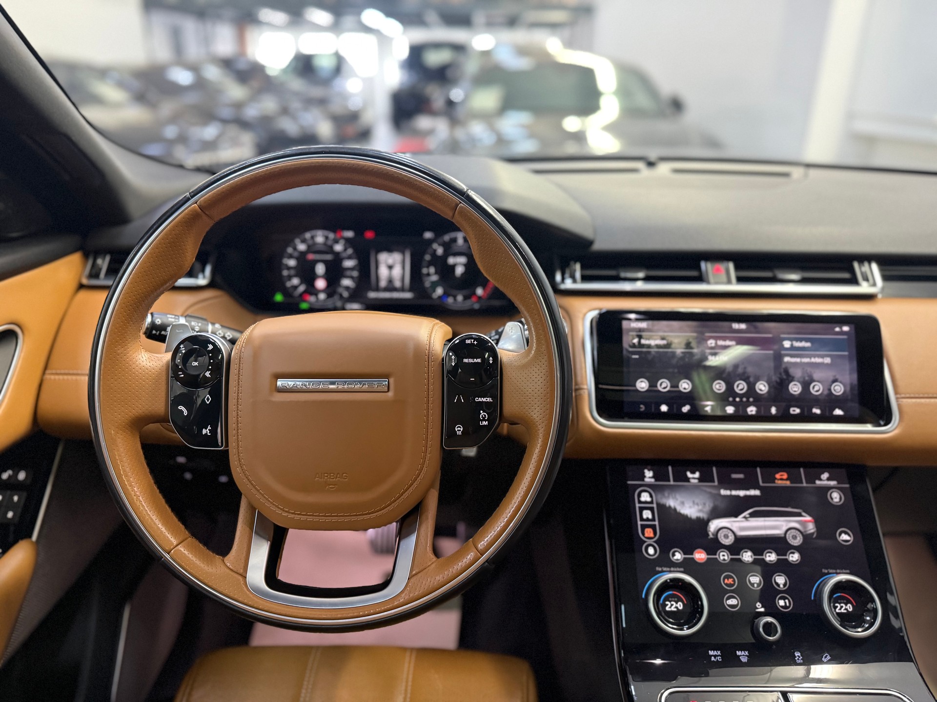 LAND ROVER Range Rover Velar R-Dynamic D 300 S Automatic-image-11