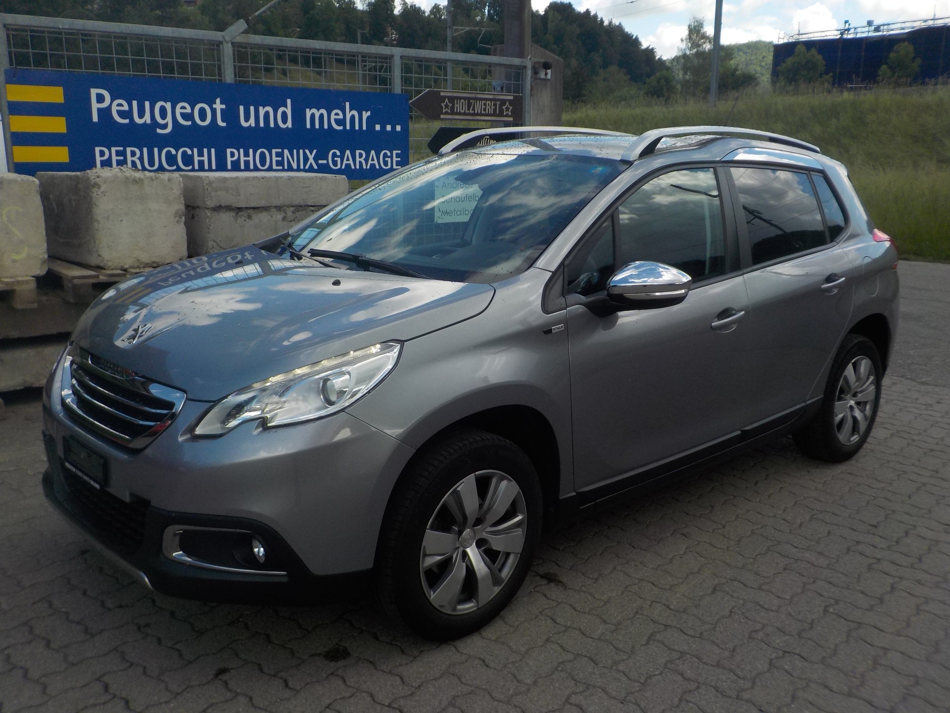 PEUGEOT 2008 1.2 VTI Style