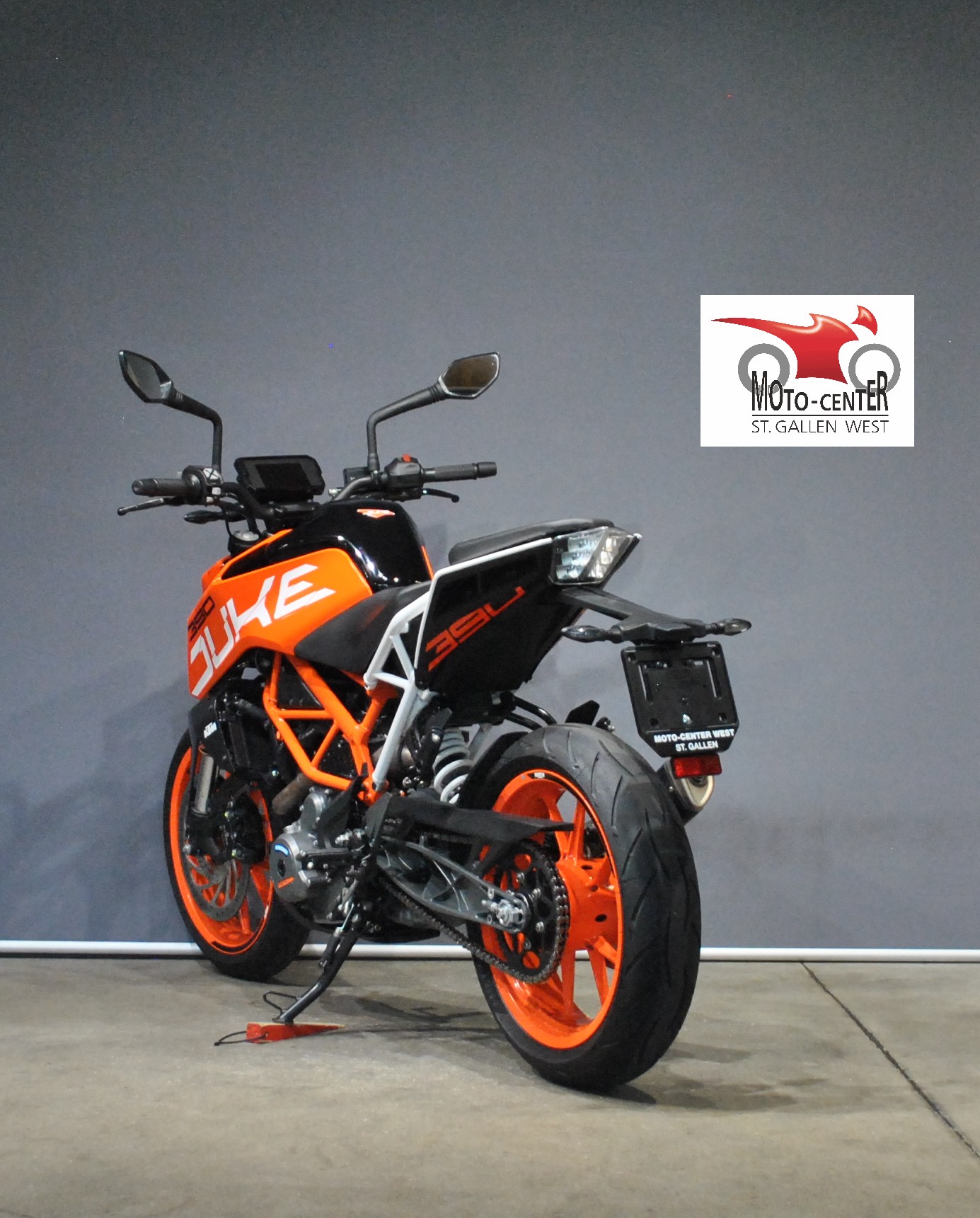 KTM 390 Duke ABS-showroom-element-3