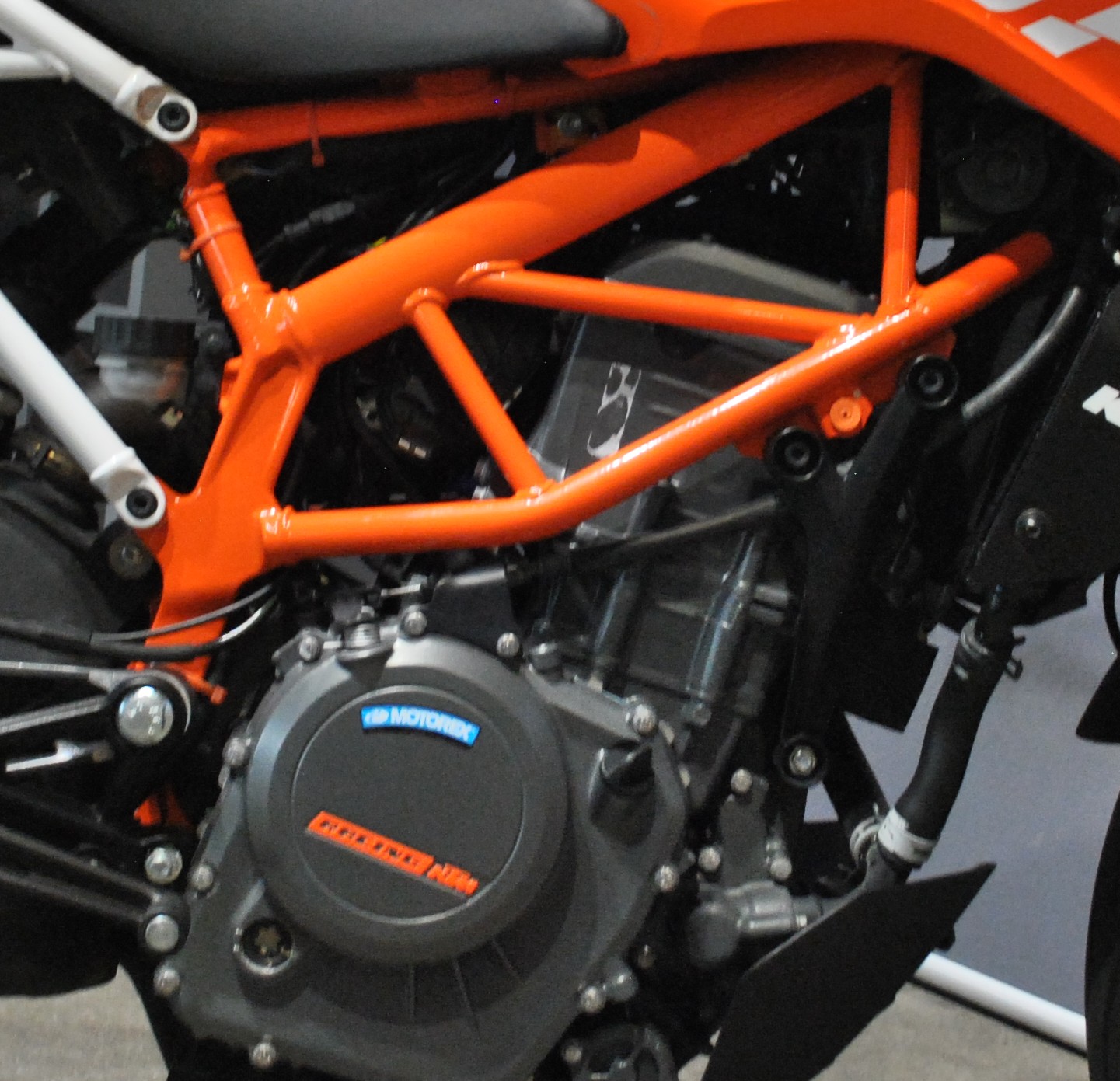 KTM 390 Duke ABS-image-8