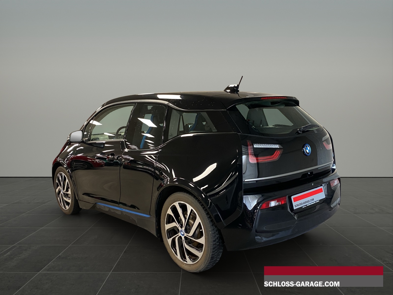 BMW i3 S E-Motor 120 Ah-showroom-element-3