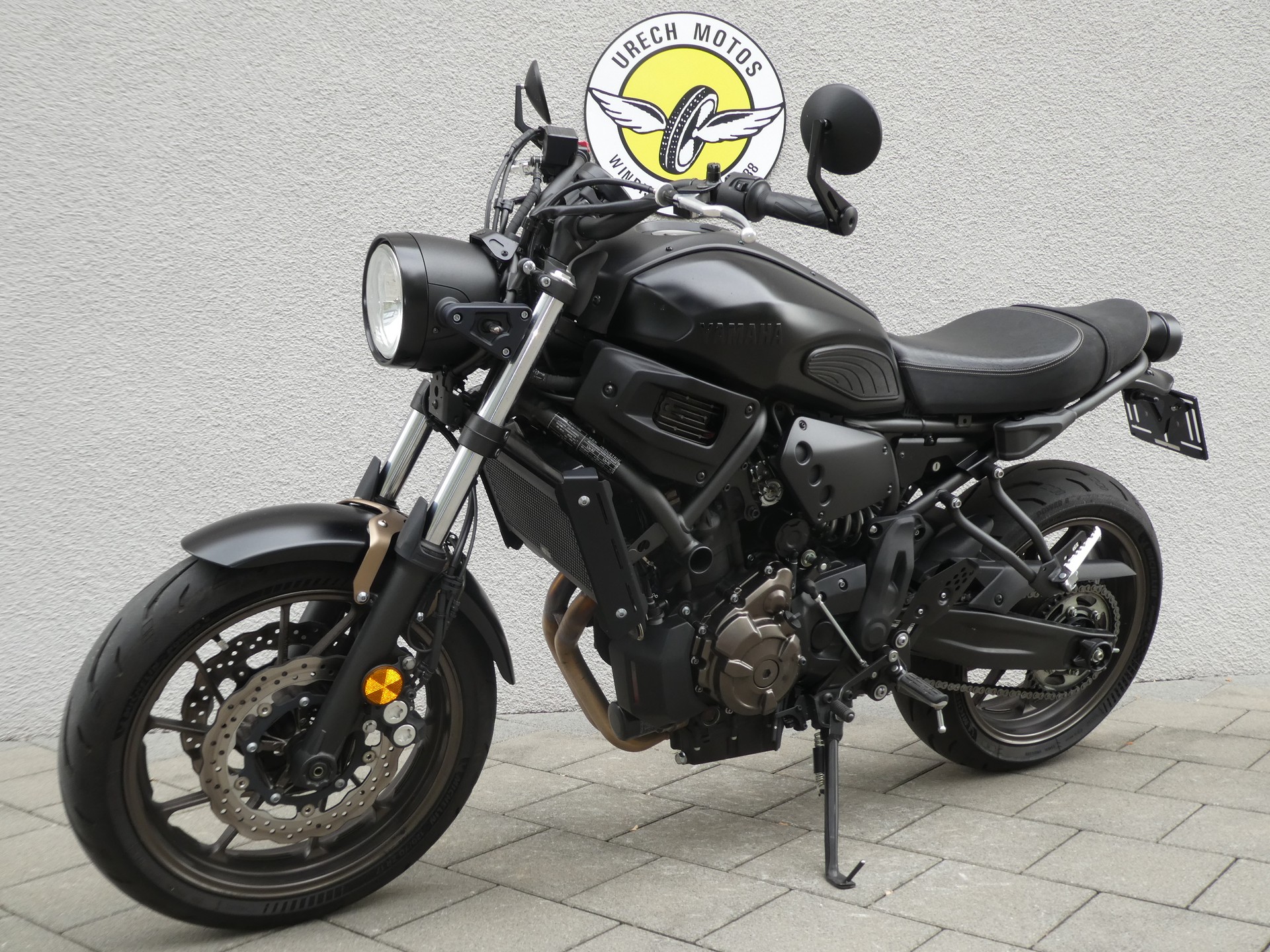 YAMAHA XSR 700-image-1