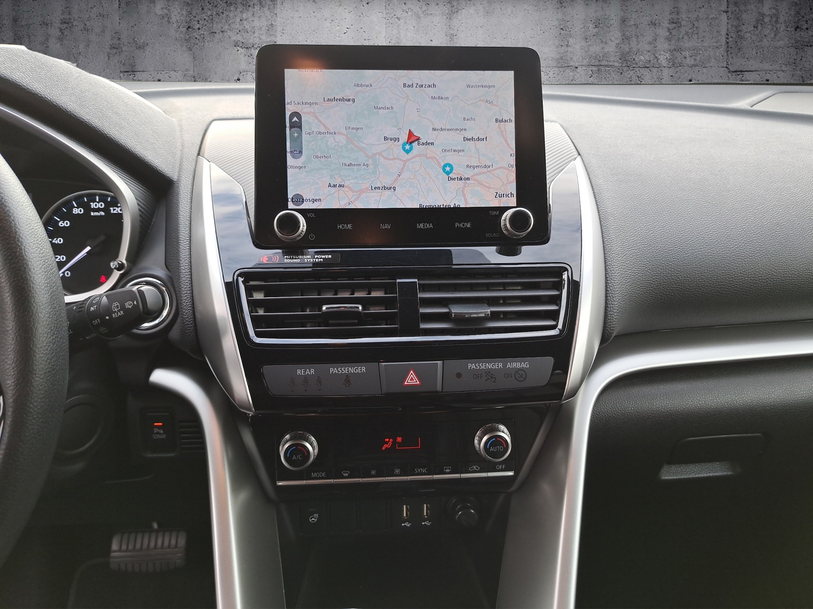 MITSUBISHI Eclipse Cross 2.4 PHEV Instyle 4x4-image-12