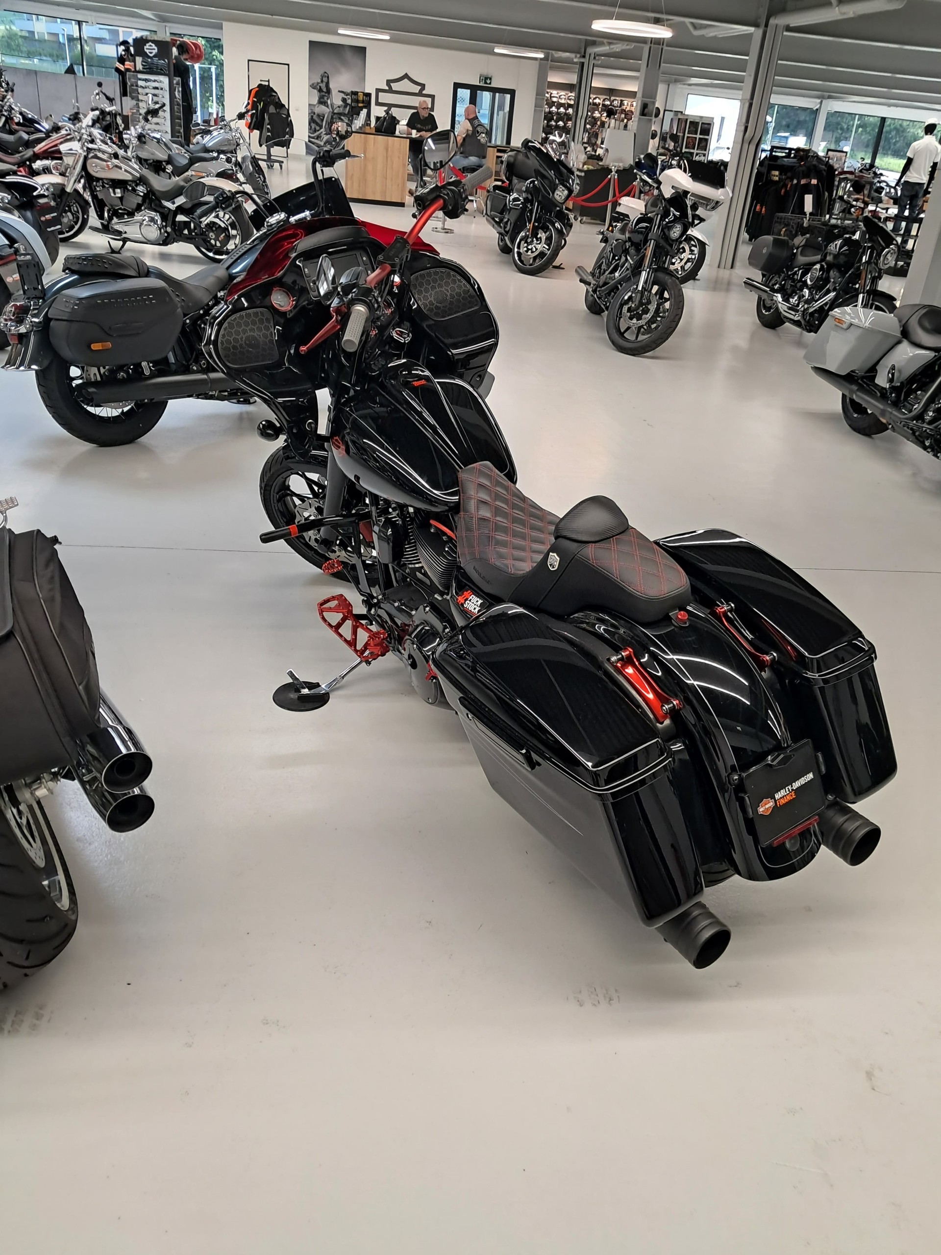 HARLEY-DAVIDSON Road Glide Special-image-14