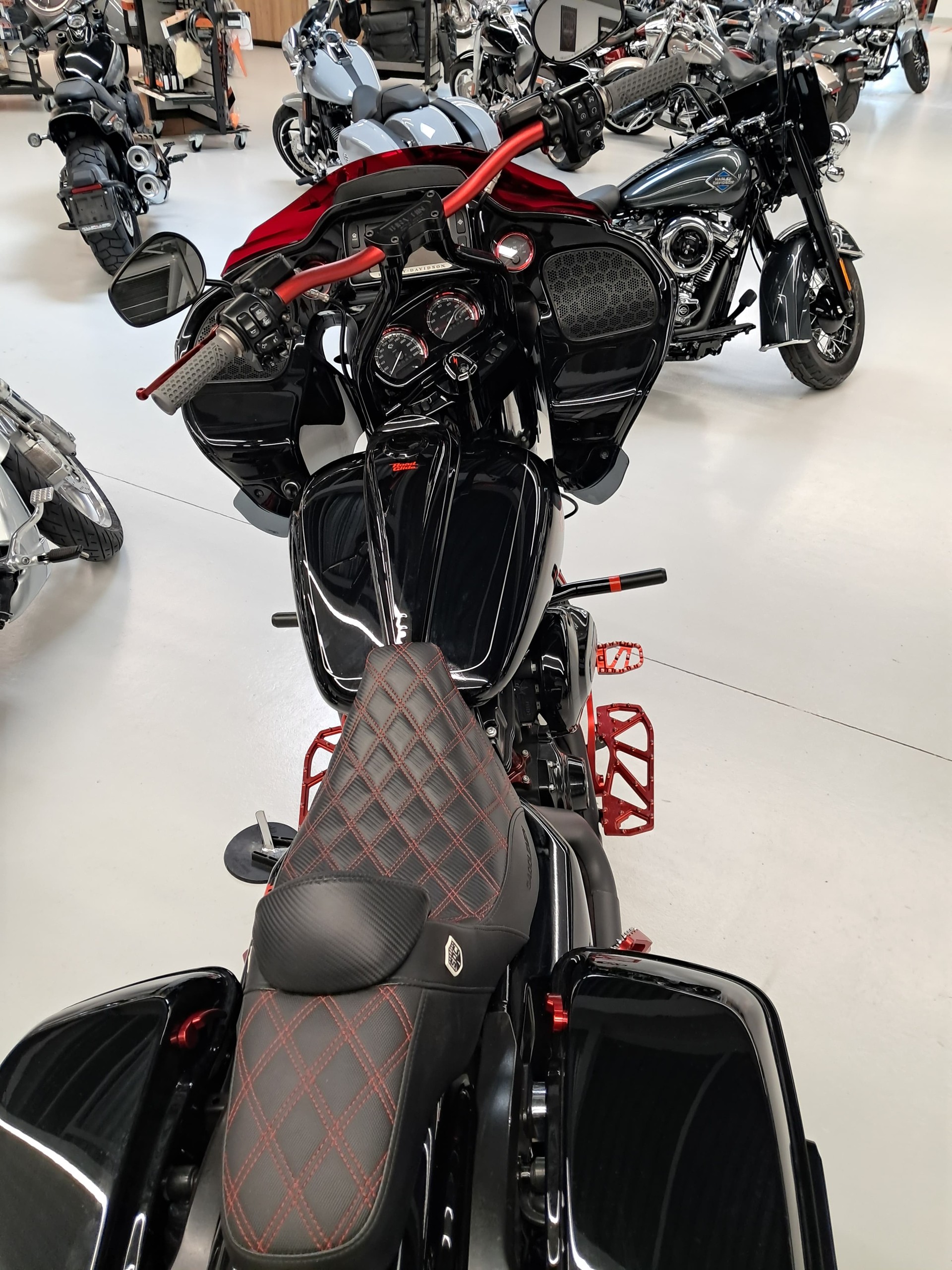 HARLEY-DAVIDSON Road Glide Special-image-12