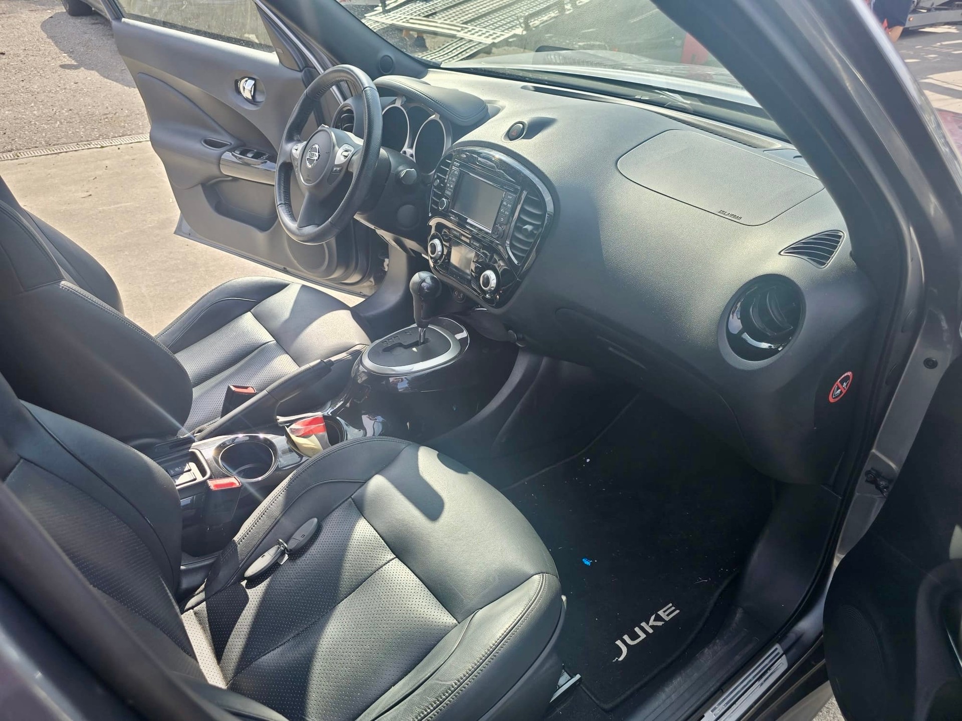 NISSAN Juke 1.6 DIG-T N-Connecta 4x4 Xtronic M-CVT-image-9