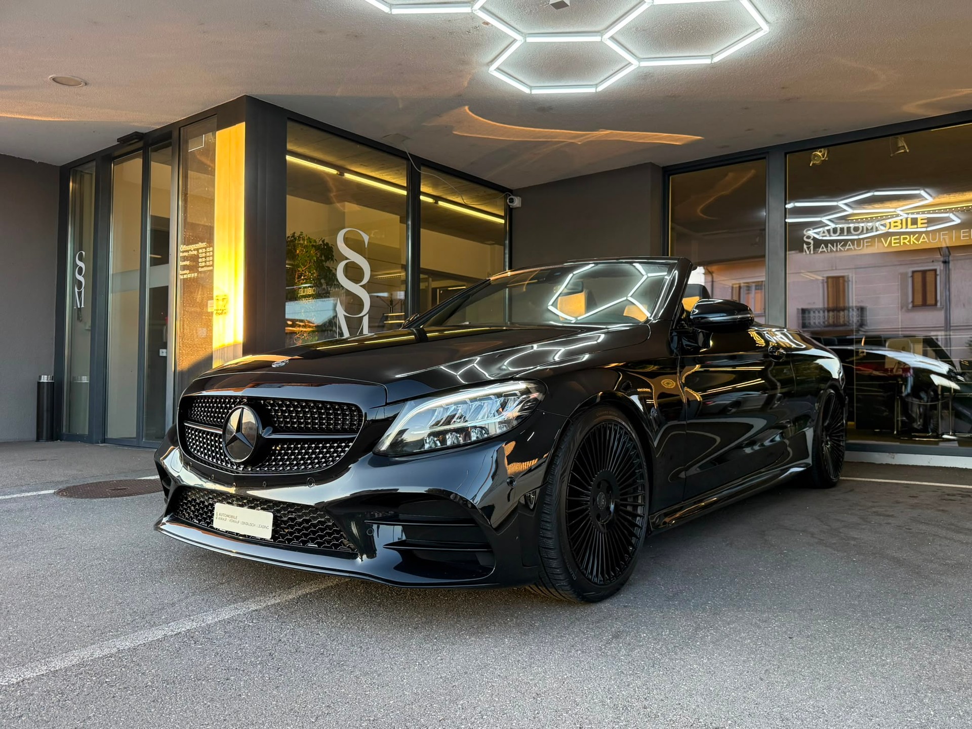 MERCEDES-BENZ C 200 AMG Line Cabriolet *Aversus* *Burmester* *CH Fahrzeug* 9G-Tronic