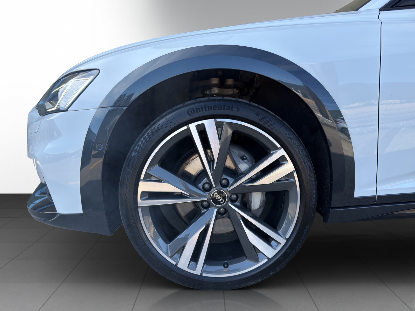 AUDI A6 allroad 50 TDI quattro-image-5