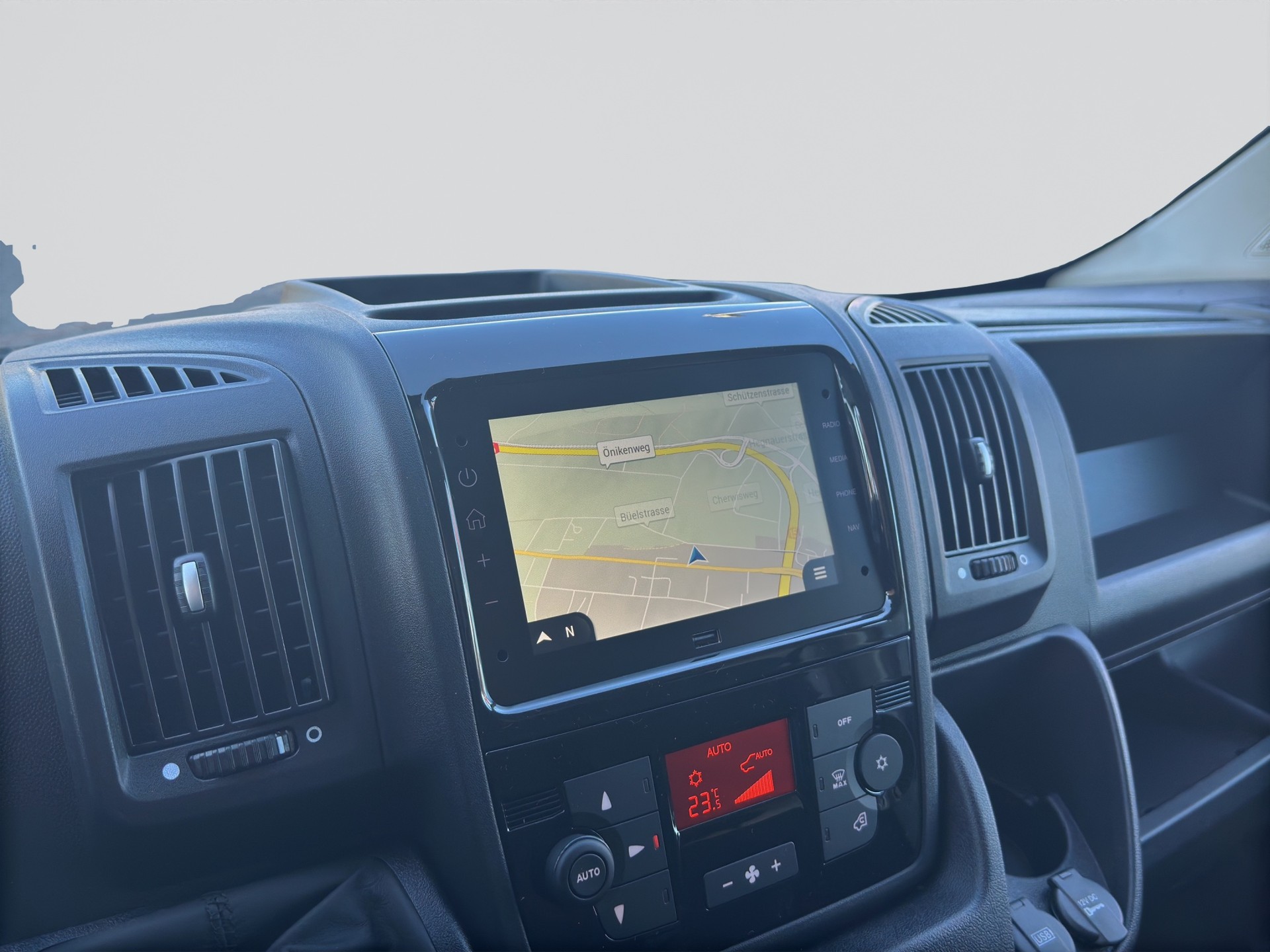 OPEL Movano C Kasten 2.2 DIESEL 140 L2H2 EDITION-image-13