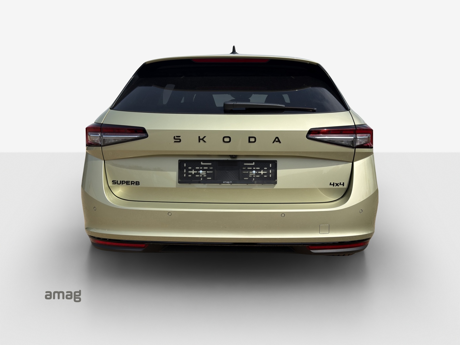 SKODA Superb Sportline 2.0 TSI 265PS 7DSG 4x4-showroom-element-3