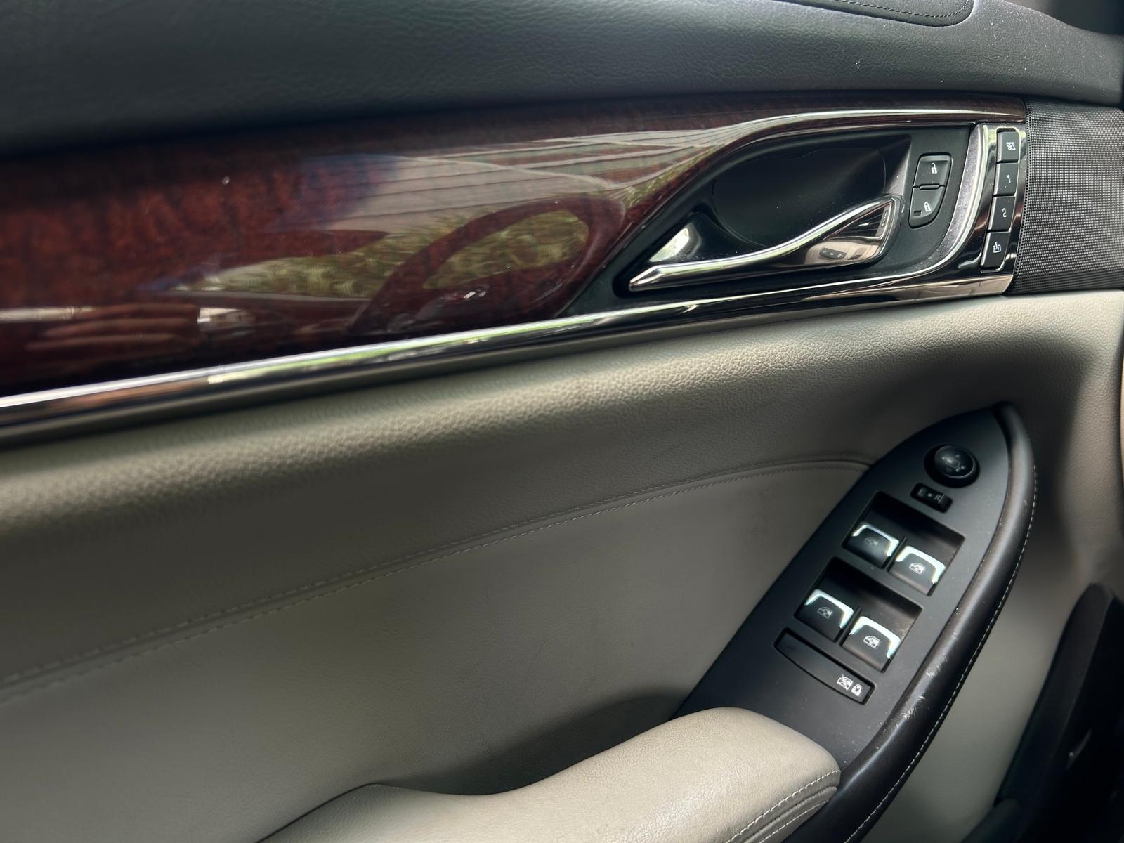CADILLAC CTS Sedan 2.0 Turbo AWD Elegance Automatic-image-16
