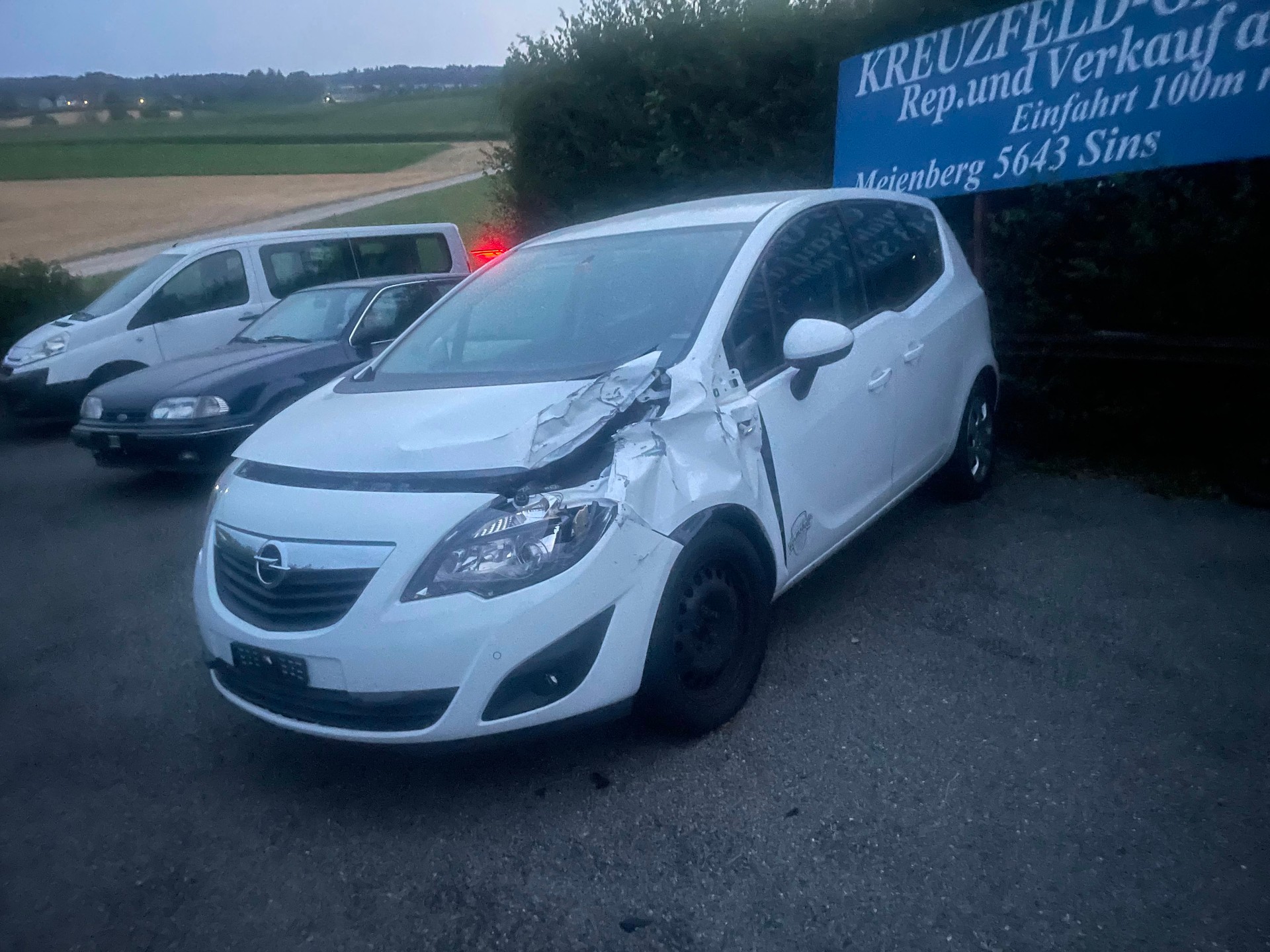OPEL Meriva 1.4 Turbo Enjoy-image-2