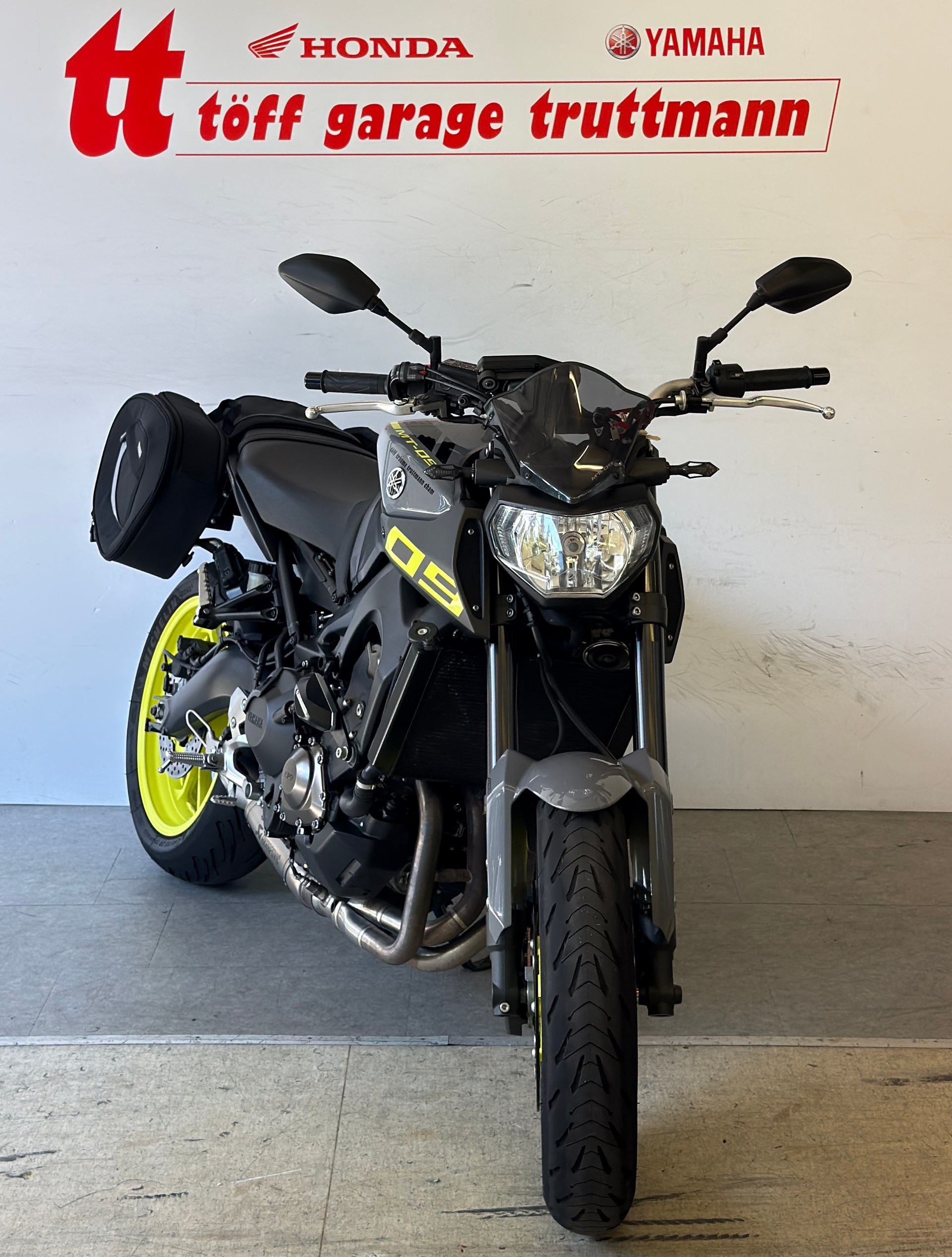 YAMAHA MT-09 ABS-image-2