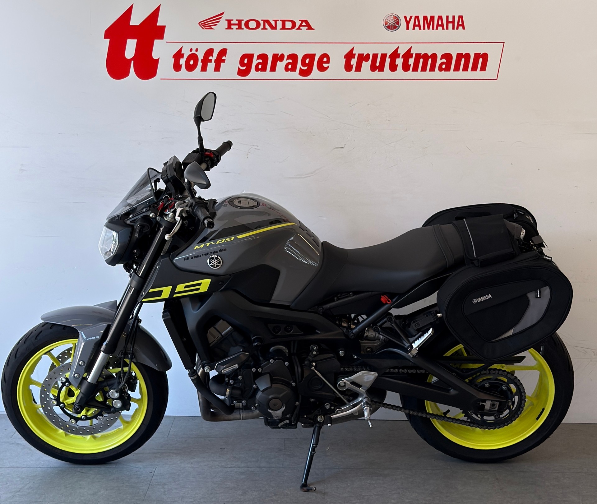 YAMAHA MT-09 ABS-image-1