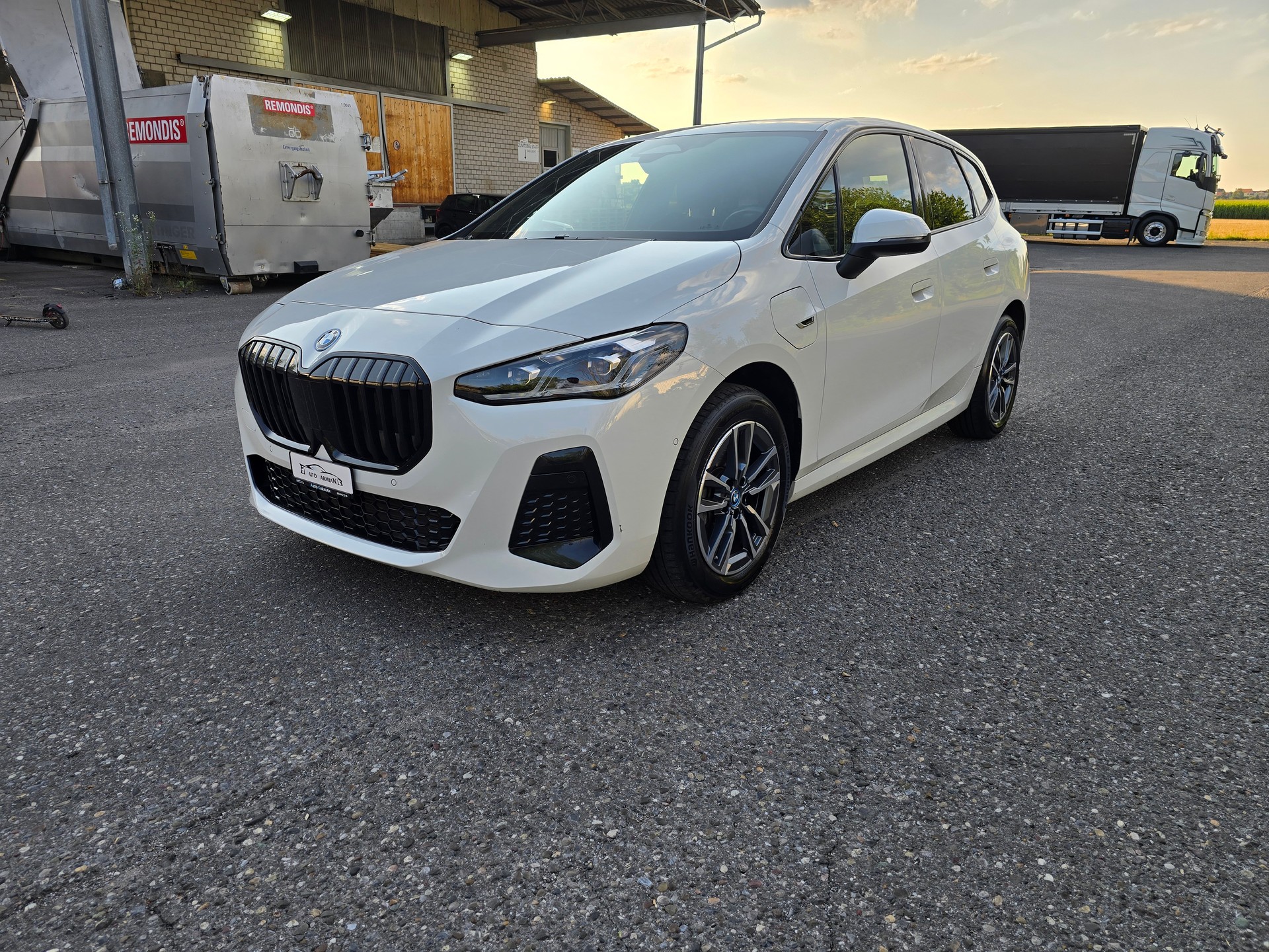 BMW 225e xDrive Active Tourer M Sport-showroom-element-2