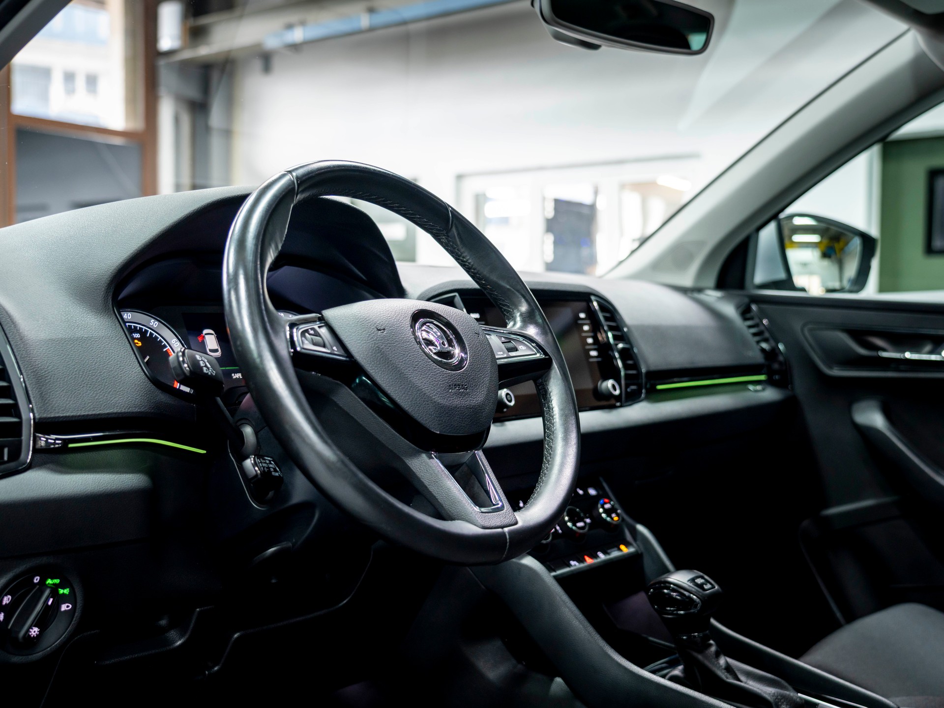SKODA Karoq 1.5 TSI ACT Scout 4x4 DSG-image-14
