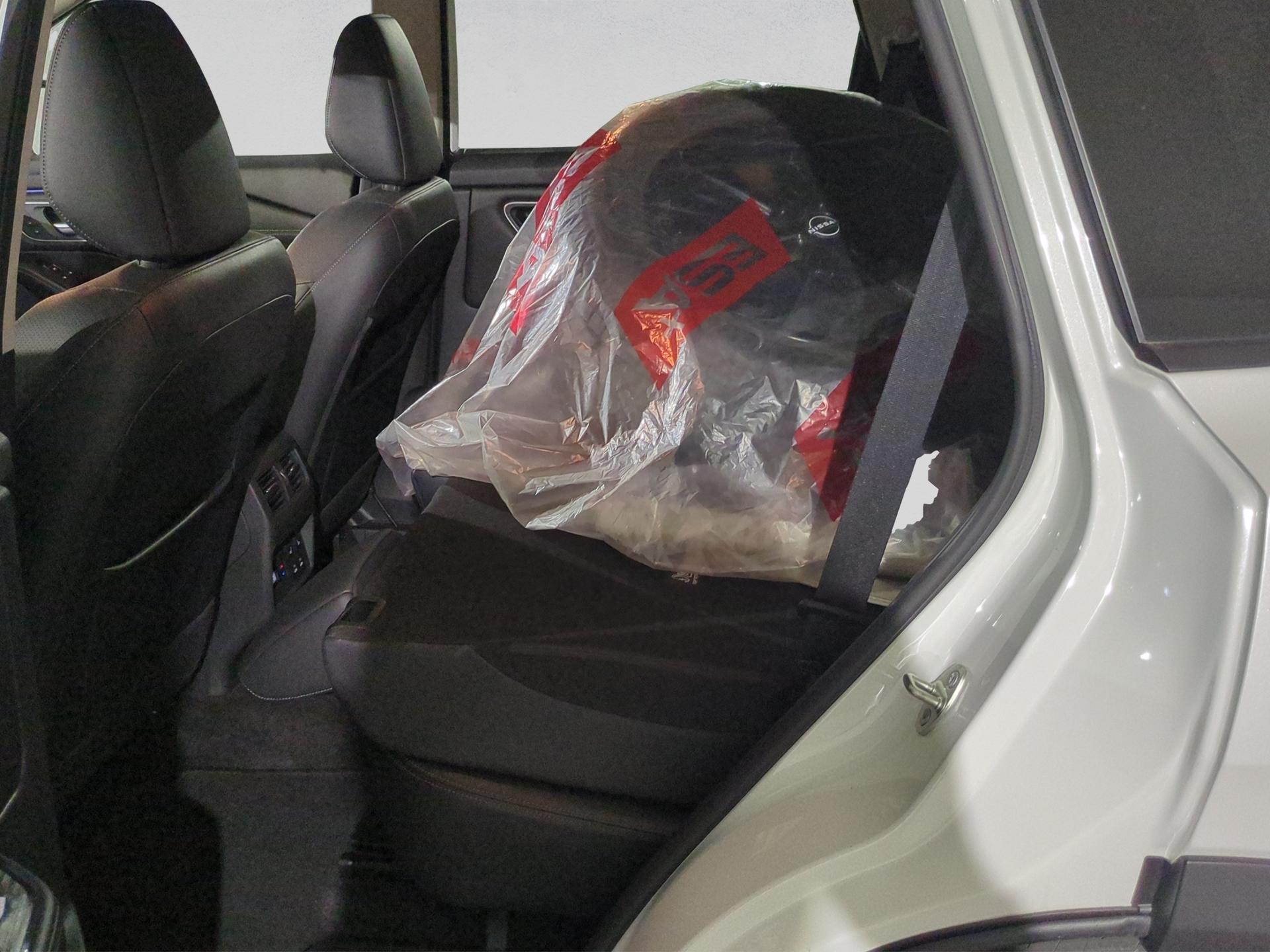 NISSAN X-Trail 1.5 VC-T e-Power 4WD 7 Sitze Tekna+-image-14