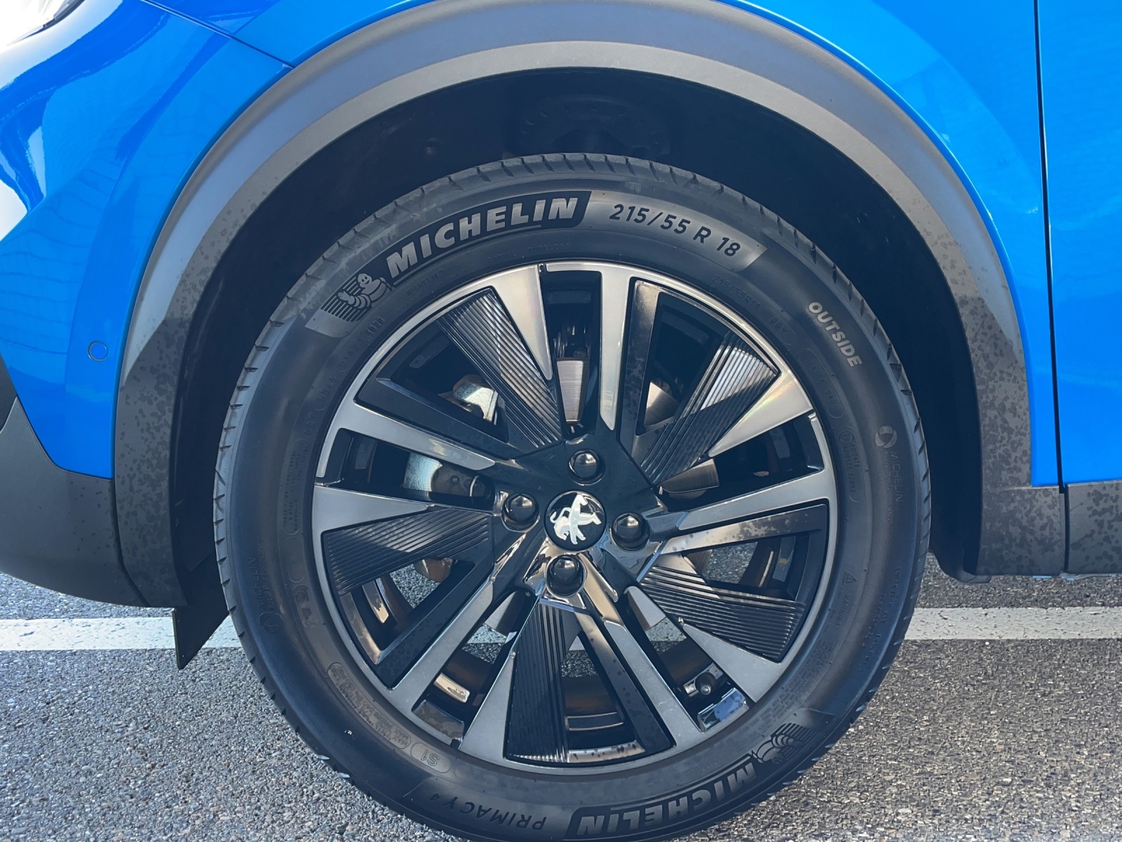 PEUGEOT 2008 e-GT-image-14