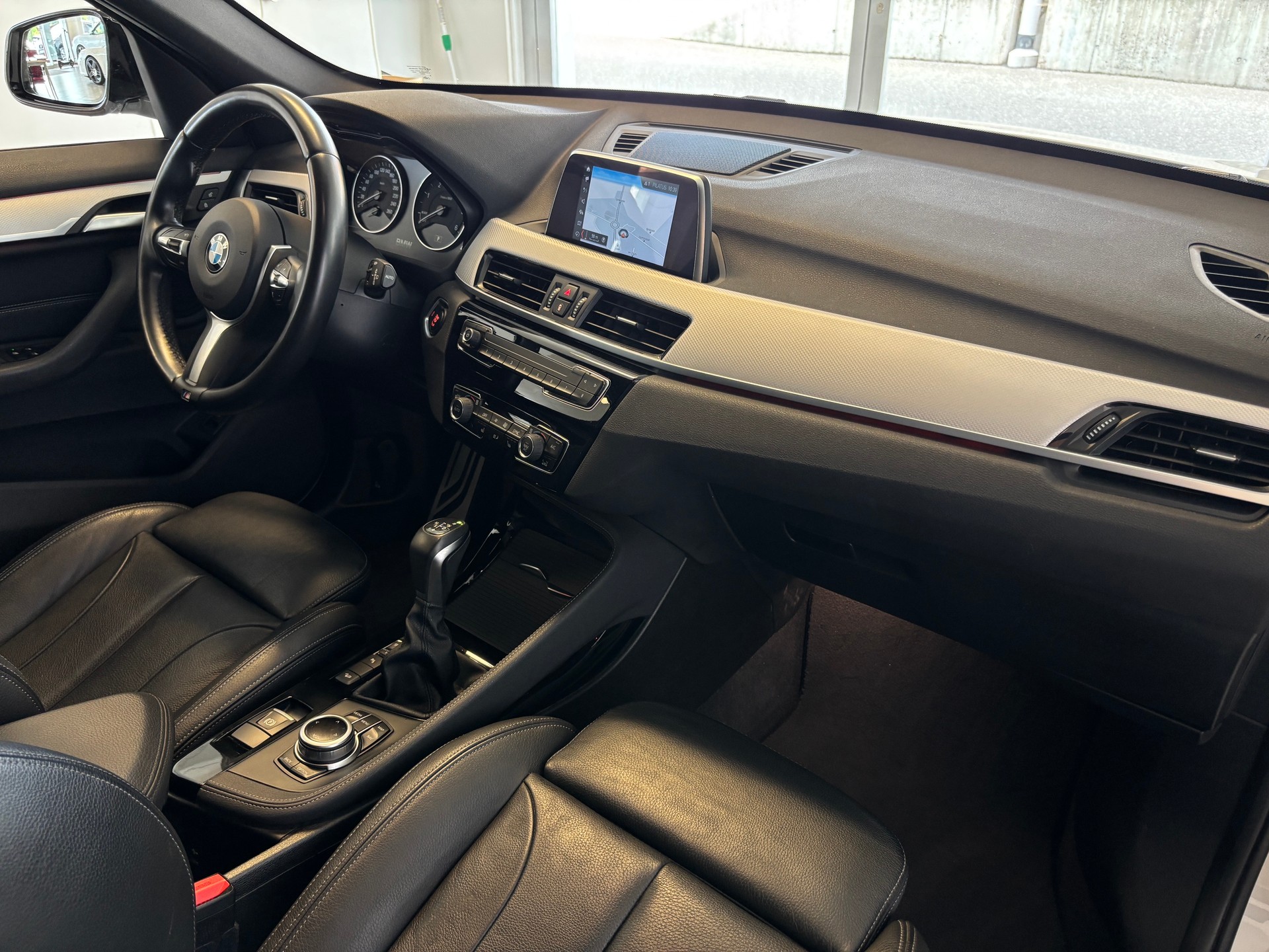 BMW X1 xDrive 25d M Sport Steptronic-image-7