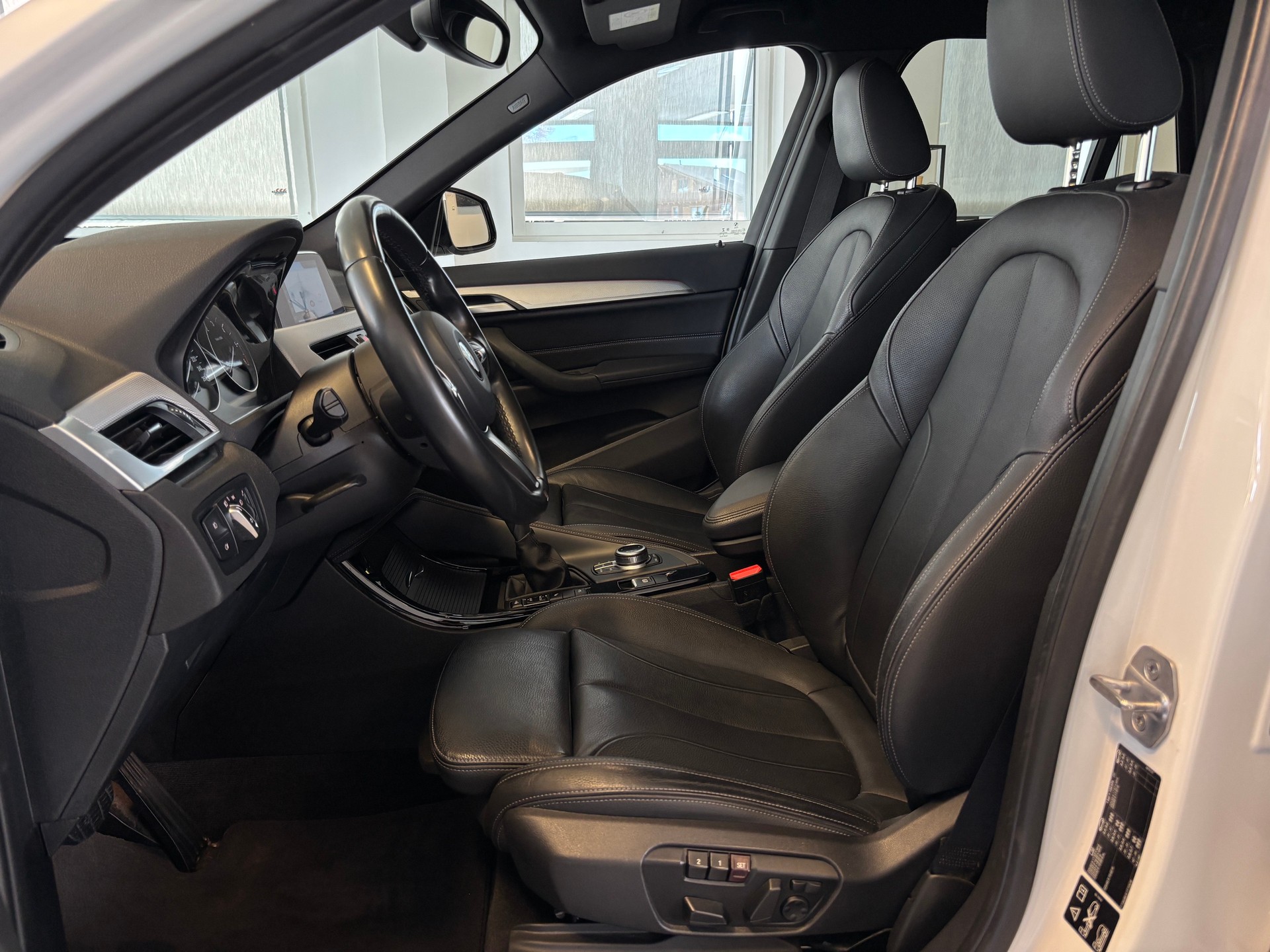 BMW X1 xDrive 25d M Sport Steptronic-image-6