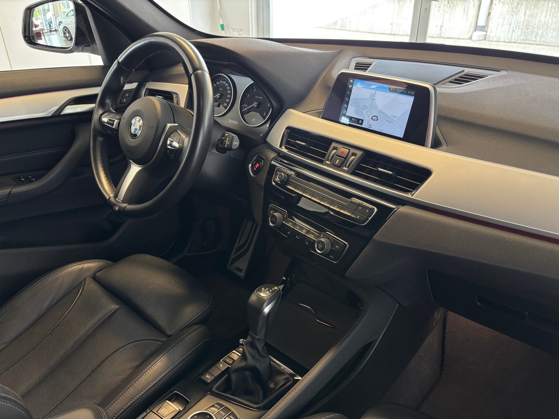 BMW X1 xDrive 25d M Sport Steptronic-image-8