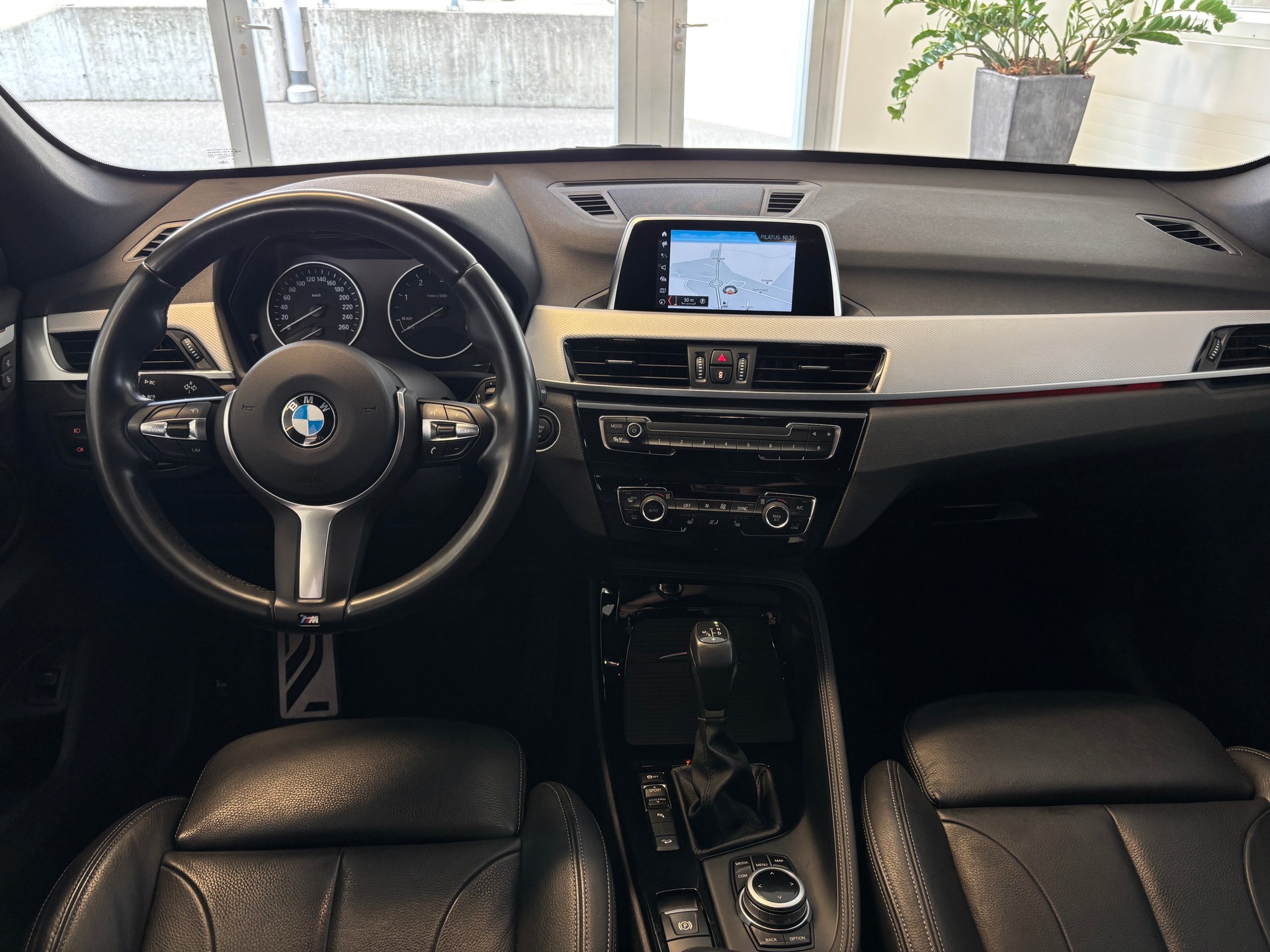 BMW X1 xDrive 25d M Sport Steptronic-image-12