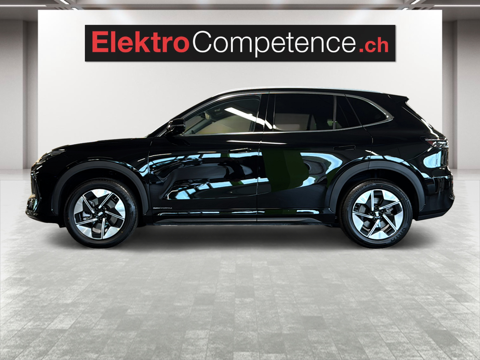 GEELY E5 Pro+-showroom-element-3