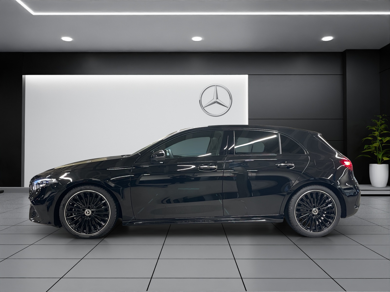 MERCEDES-BENZ A 220 4Matic 8G-DCT-showroom-element-2