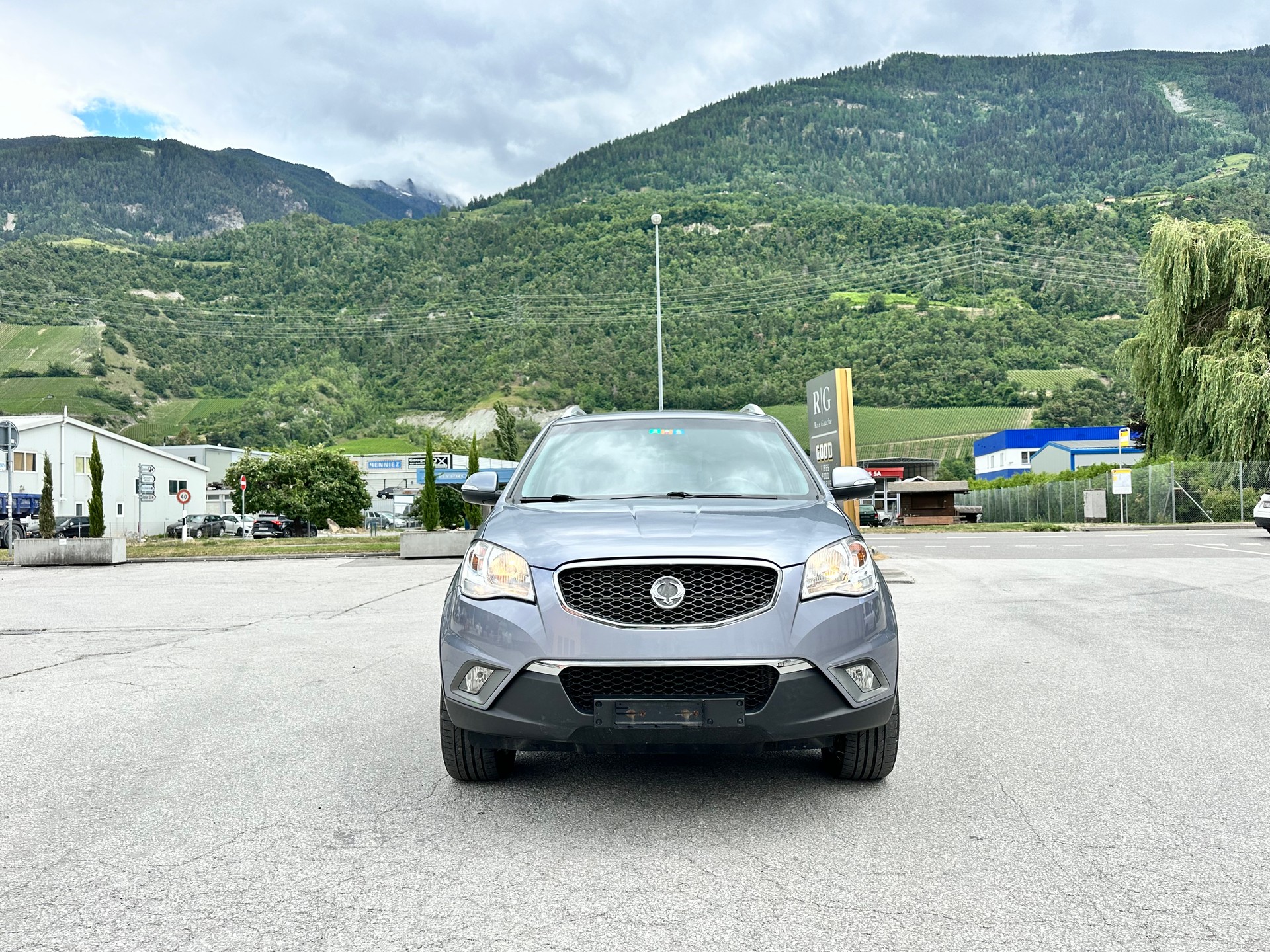 KGM-SsangYong Korando 2.0 e-XDI Quartz 4WD Automatic-image-2