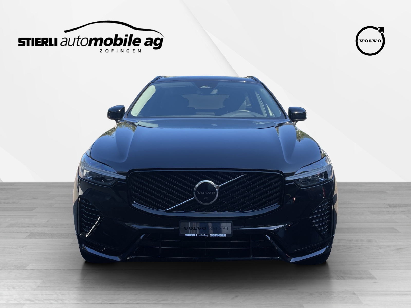 VOLVO XC60 2.0 T6 TE Plus Dark eAWD-showroom-element-1