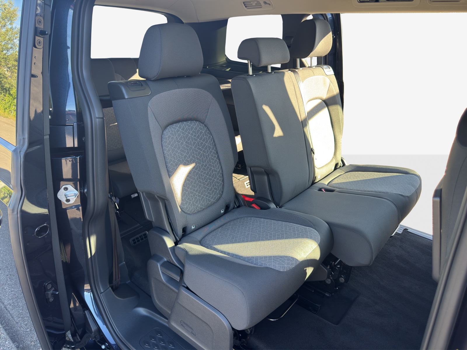 VW ID. Buzz Pro LWB 4Motion-image-11