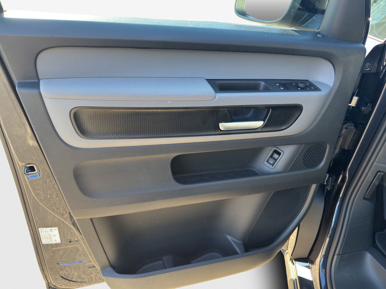 VW ID. Buzz Pro LWB 4Motion-image-15