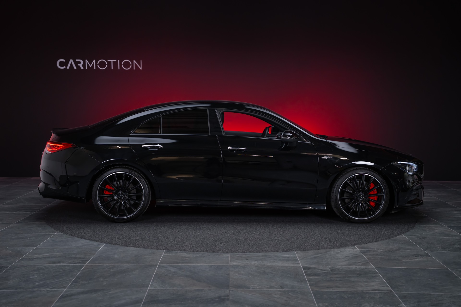 MERCEDES-BENZ CLA 35 AMG 4matic / 360°Kamera / Ambientebeleuchtung-showroom-element-3