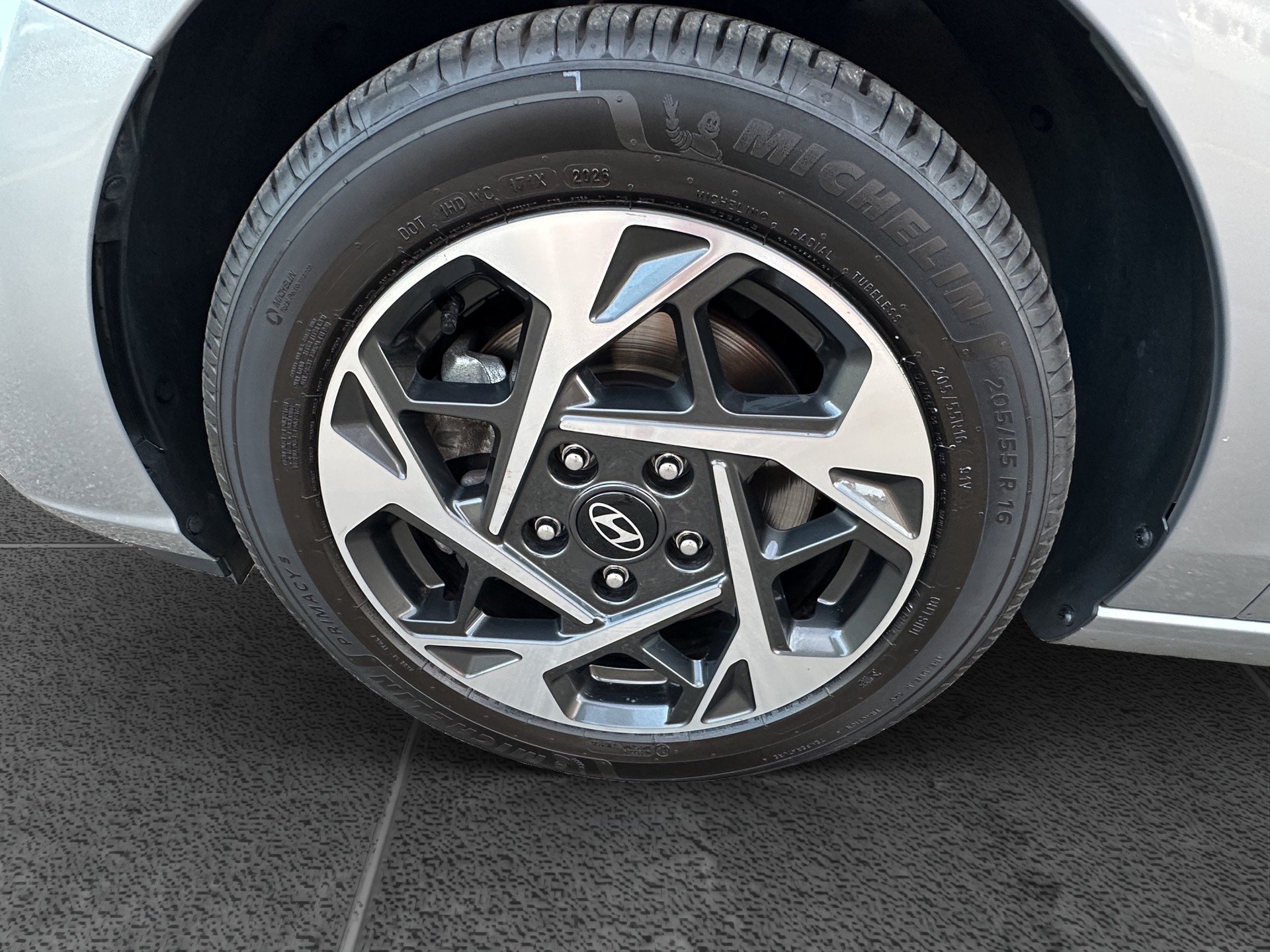 HYUNDAI i30 Wagon 1.5 T-GDi Amplia 48V MH DCT-image-16