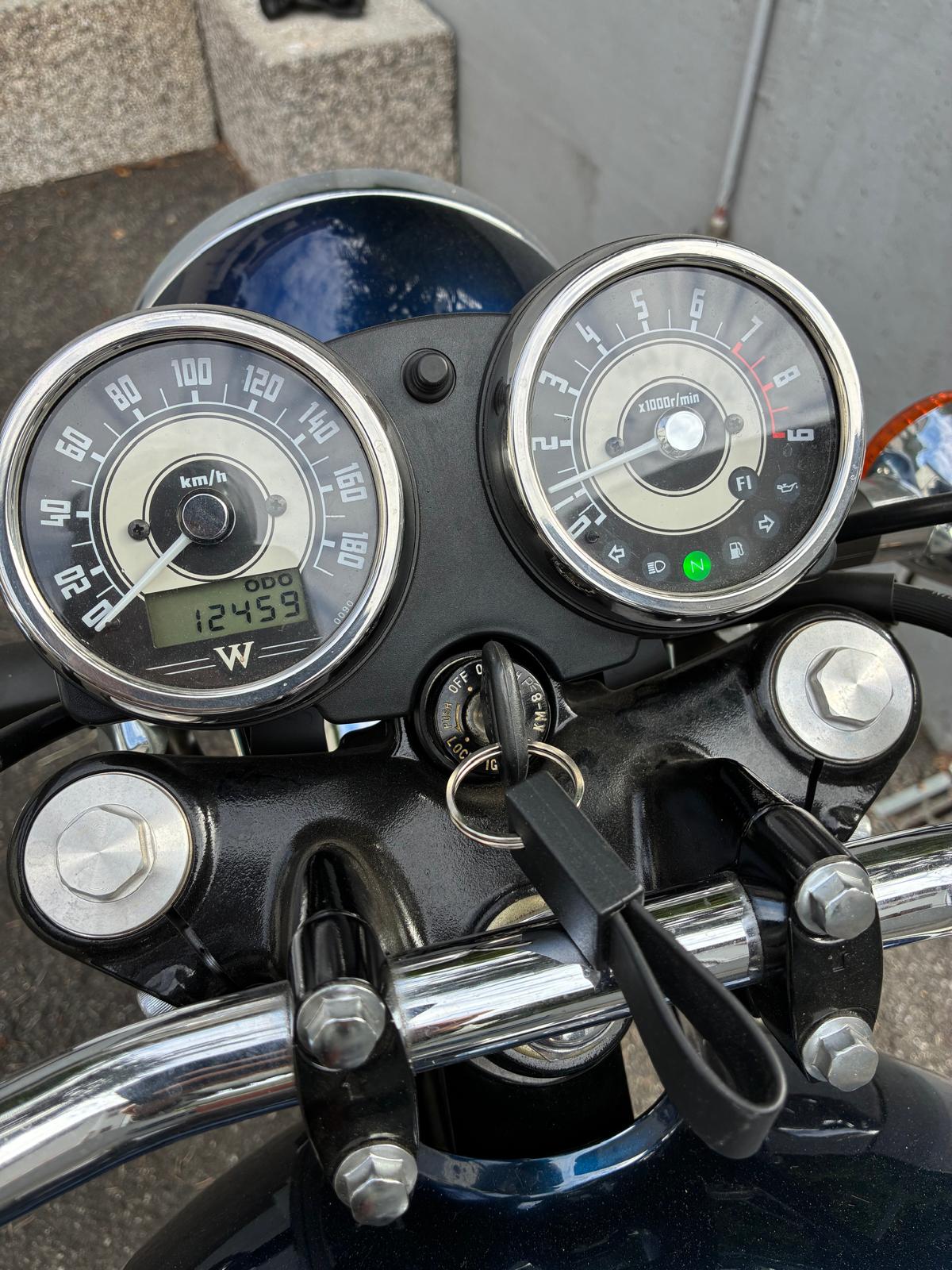 KAWASAKI W 800-image-3