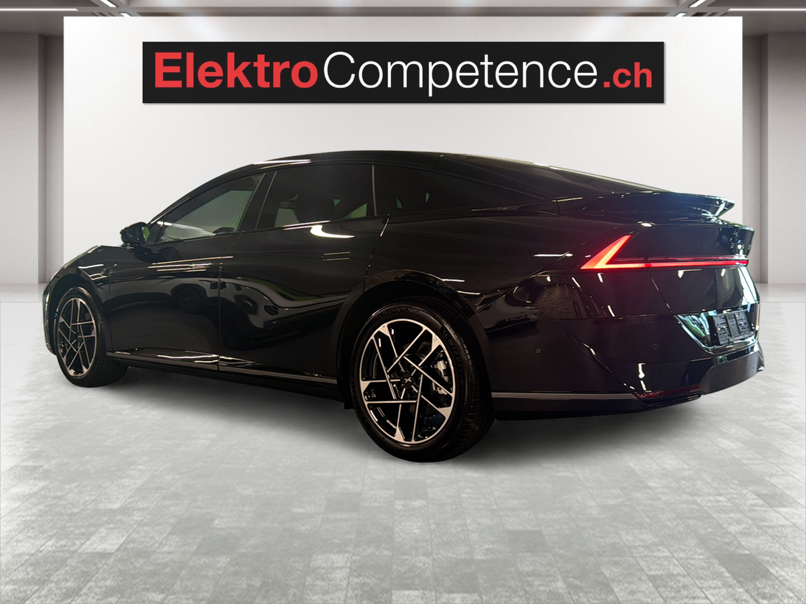 XPENG P7+ 75kWh Performance AWD-image-6