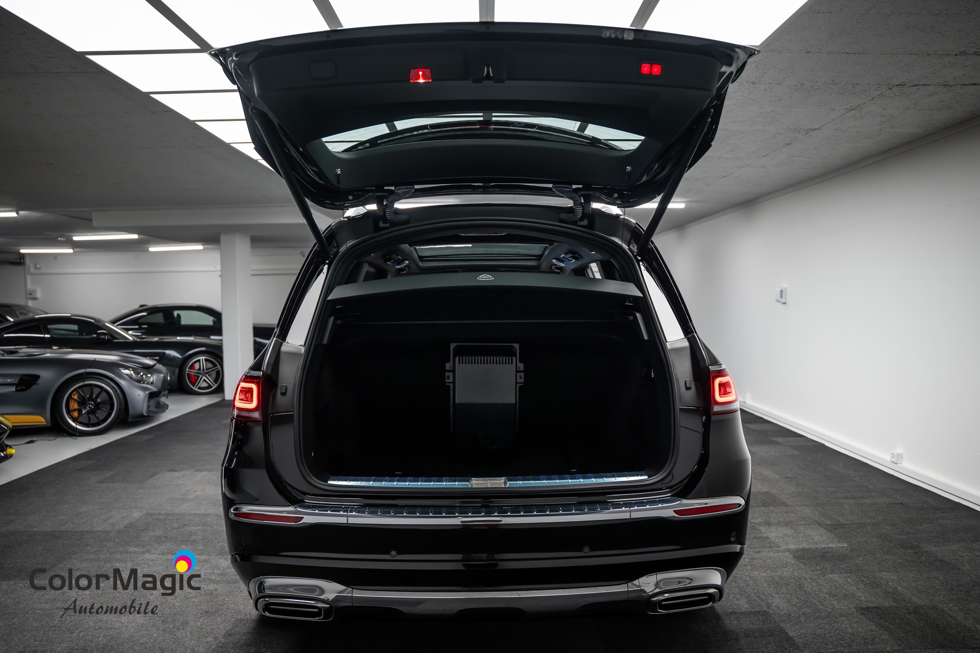 MERCEDES-BENZ GLS 600 MAYBACH * FIRST-CLASS FOND * KÜHLSCHRANK * KLAPPTISCHE * 24" SCHMIEDERÄDER * VOLL AUSSTATTUNG *-image-47